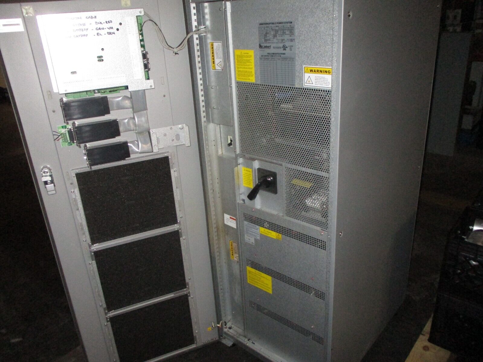 Emerson Liebert NXB 30 UPS 38SA030C0CHR 30KVA 24kW *Bent Key* Used