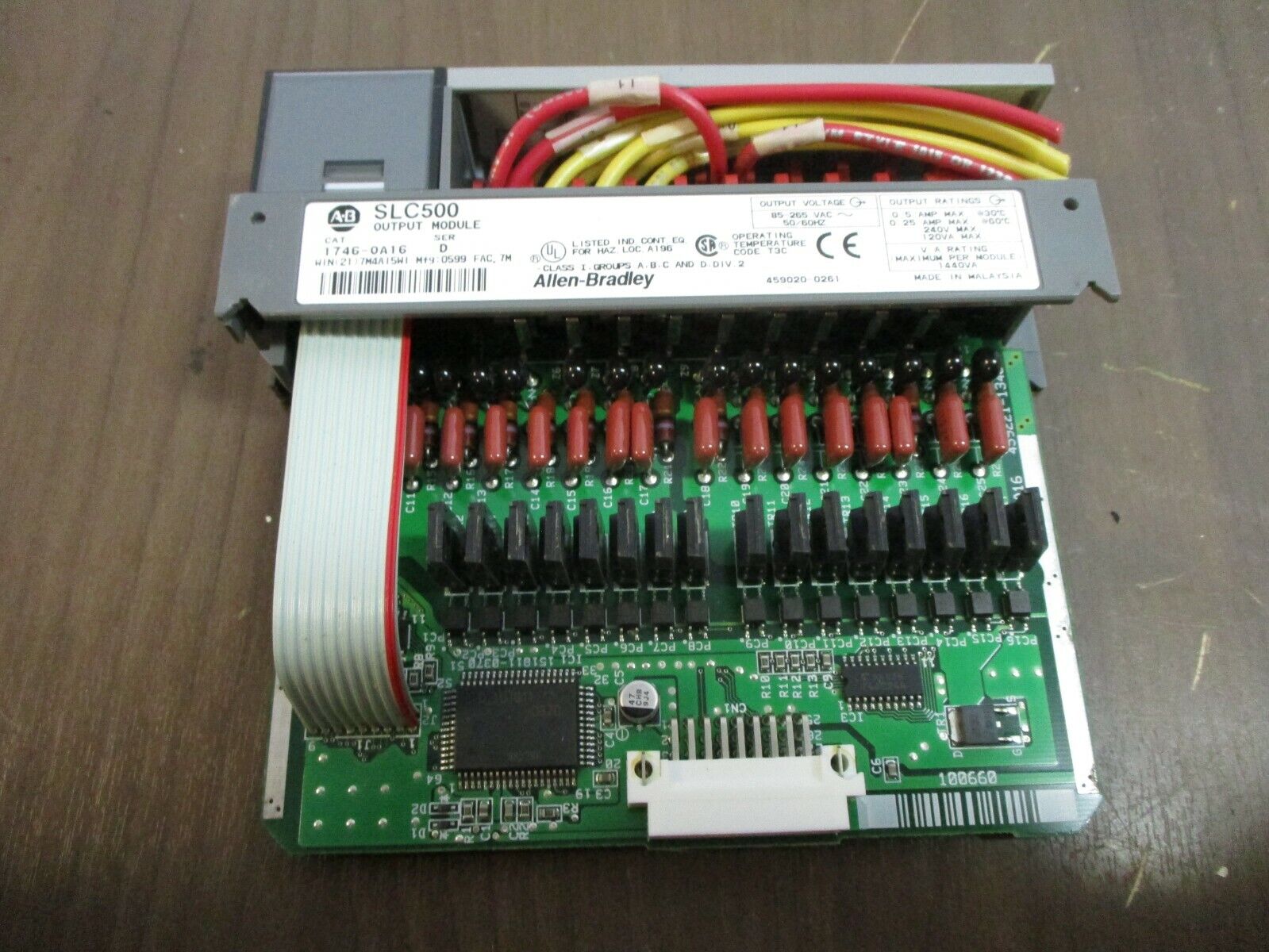Allen-Bradley SLC 500 Output Module 1746-OA16 Ser. D 85-265VAC 50/60Hz Used