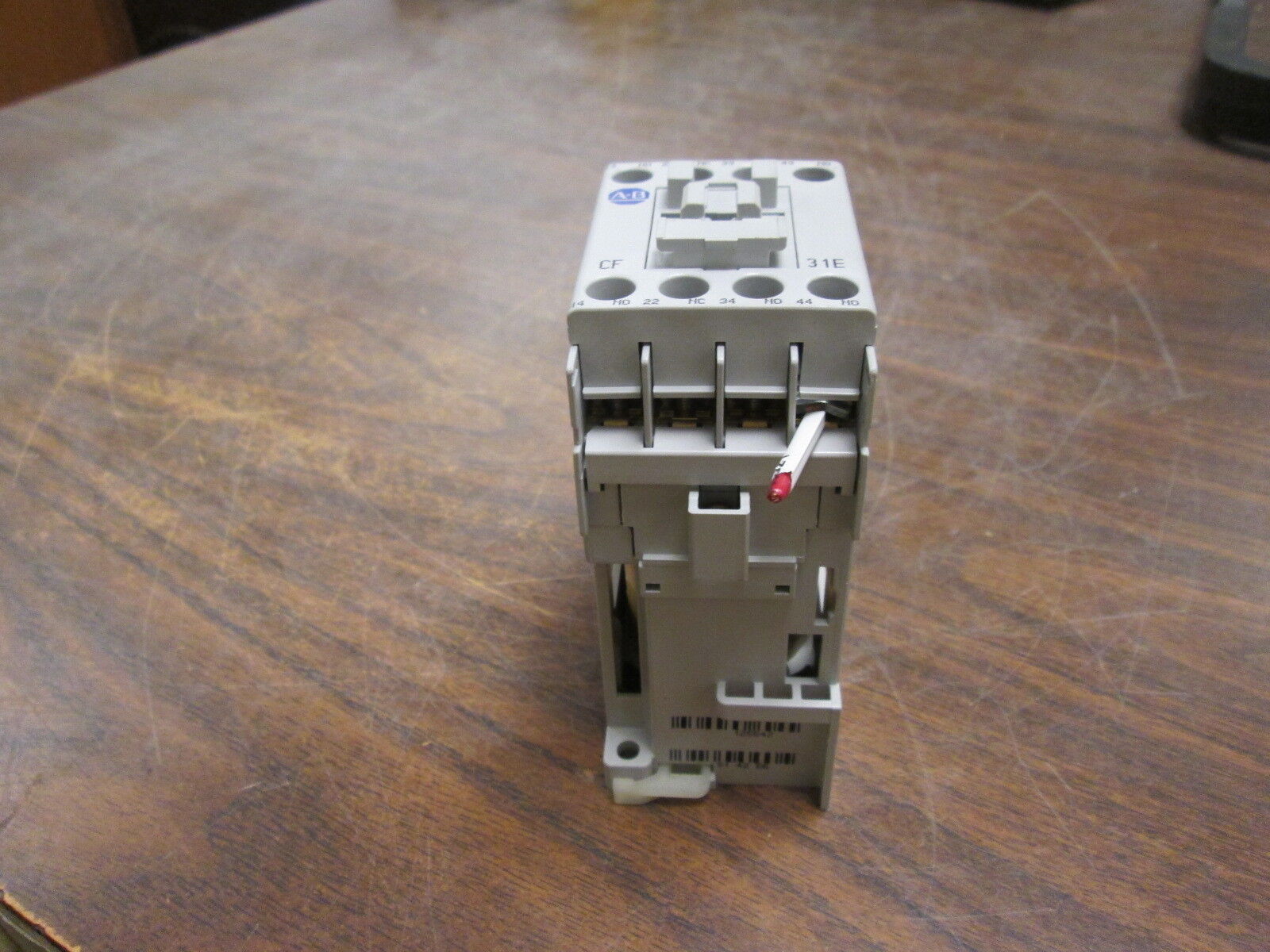 Allen-Bradley Contactor 700-CF310Z* 24VDC Coil 25A 600V Used