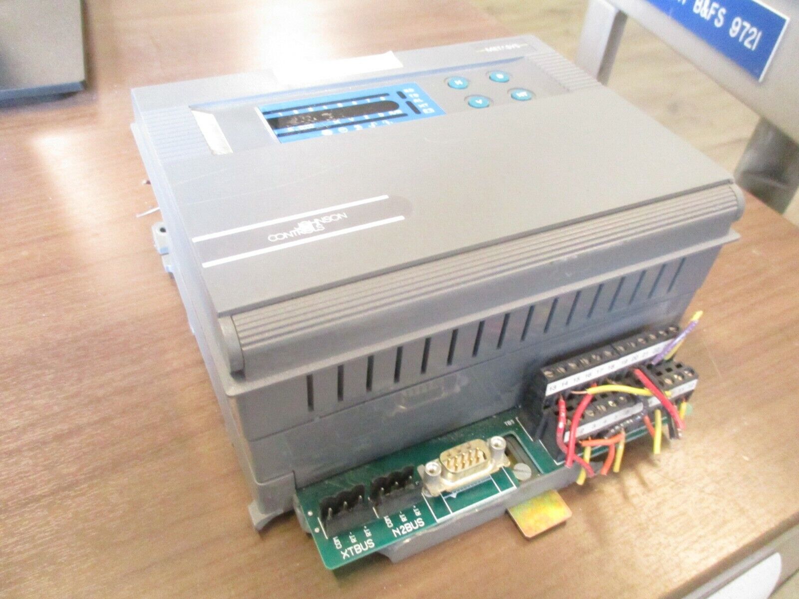 Johnson Controls Metasys Controller DX-9100-8454 24VAC *Chipped Base* Used