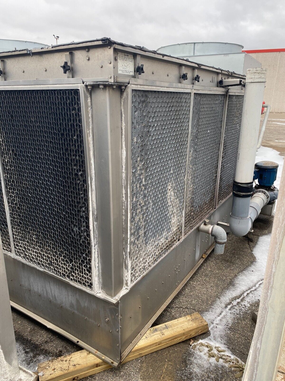 Evapco ATWB Closed Loop Cooling Tower ATWB 12-7L24-Z, 500 Ton, MFD 2019