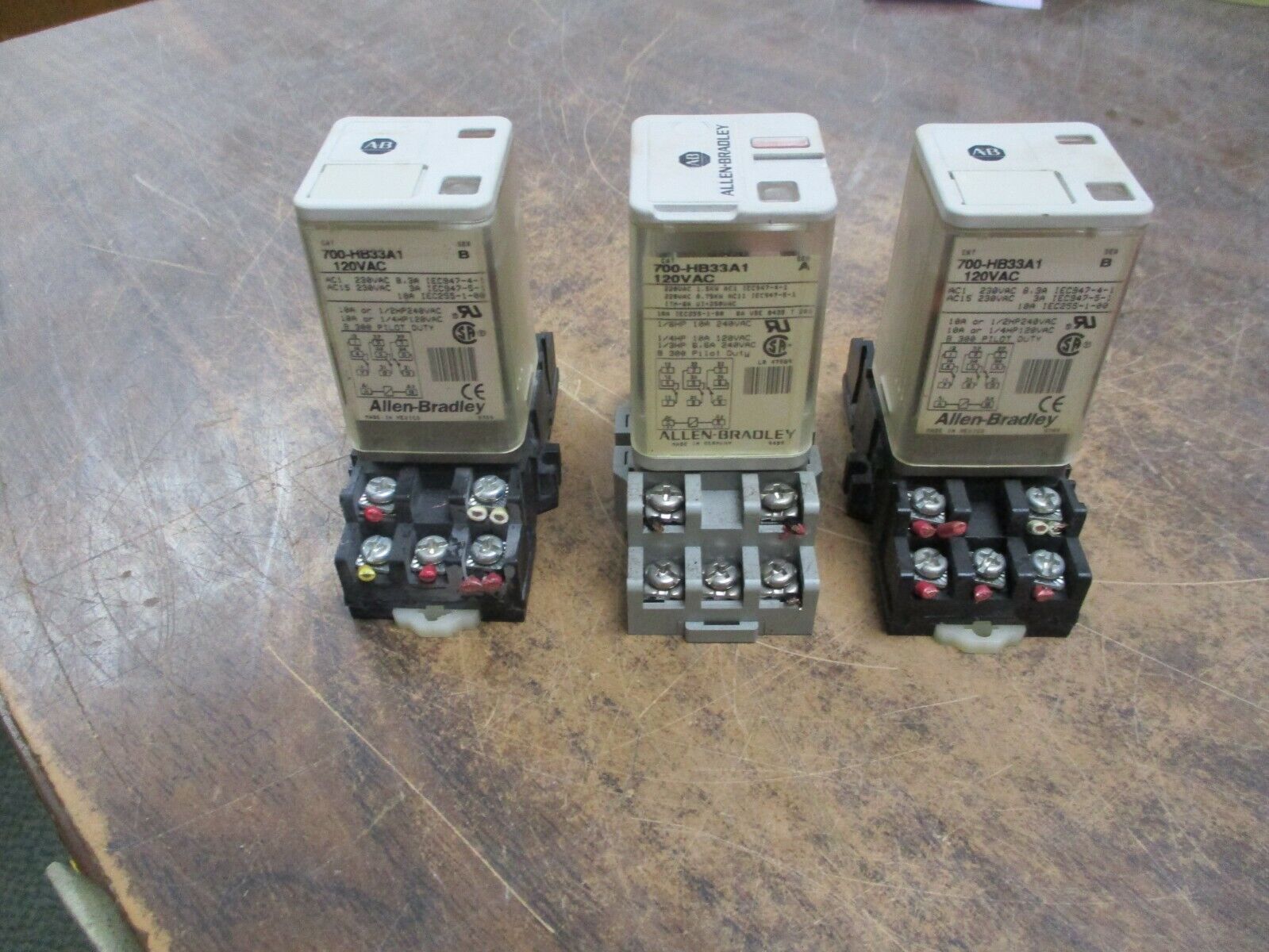 Allen-Bradley Relay 700-HB33A1 120VAC *Lot of 3* Used