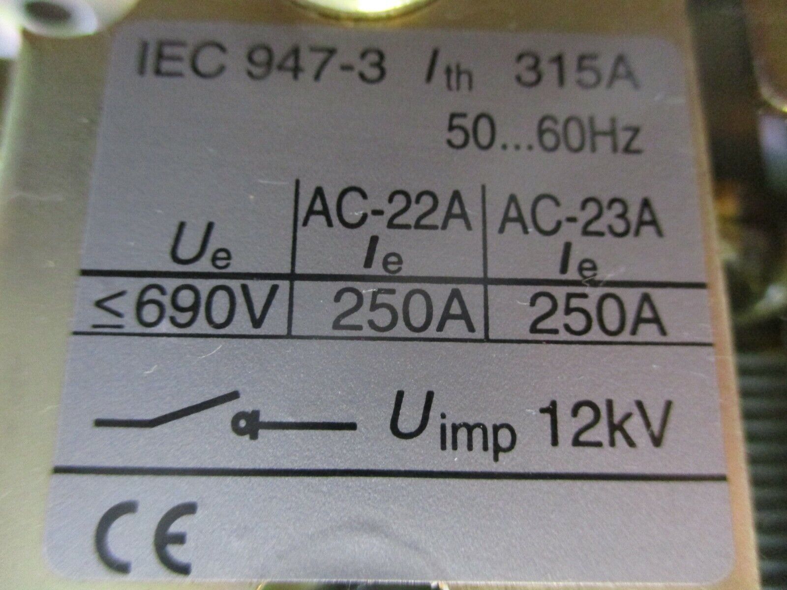 Bussmann Non-Fusible Disconnect Switch BDNF200A 200A 600V 3Ph Used