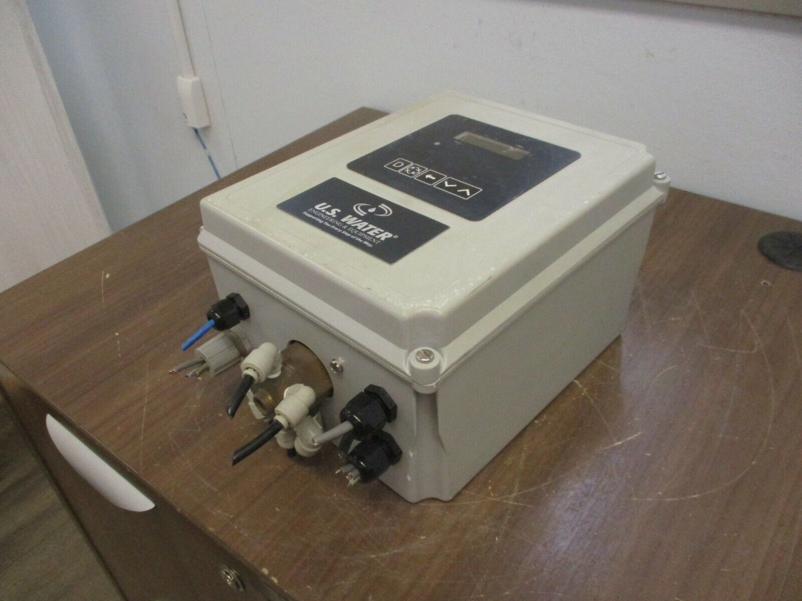 Pentair 48 Series Stager/Controller 48ES 15W 125PSI *Some Shelf Wear* Used