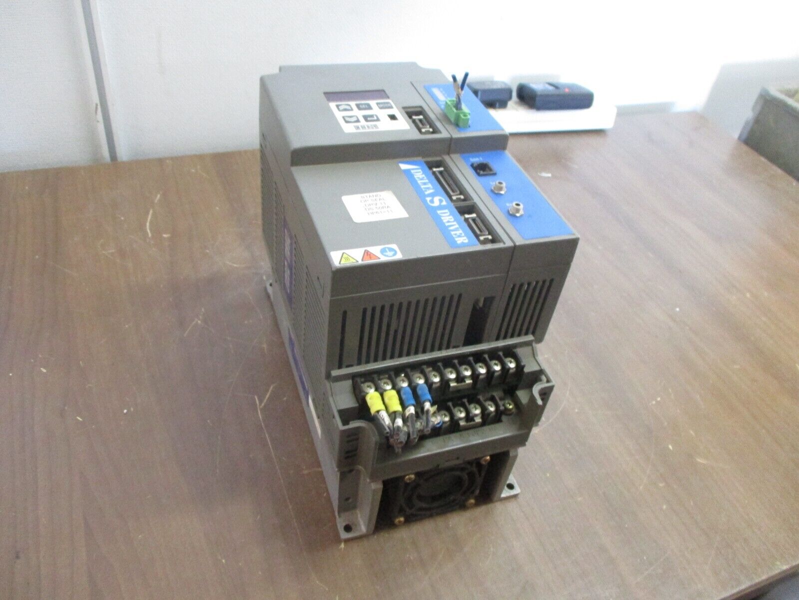 Industrial Indexing Systems Delta Servo Drive DS-50/RA *Broken Vent Siding* Used