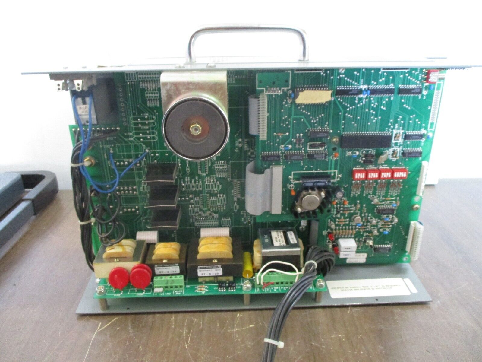 Siemens Accu/Stat Voltage Regulator Control Panel MJ-3A Used