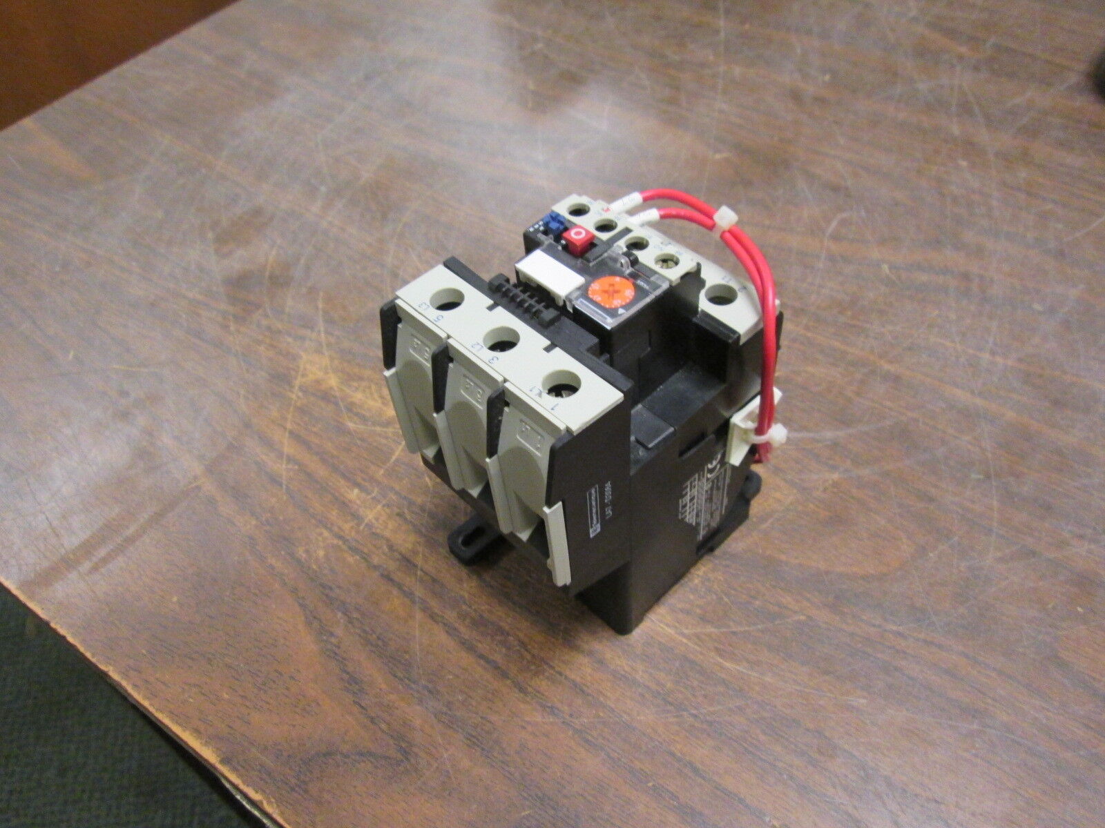 Telemecanique Solid State Overload w/ DIN Rail Adapter LR2 D2557 Trip:37-50A