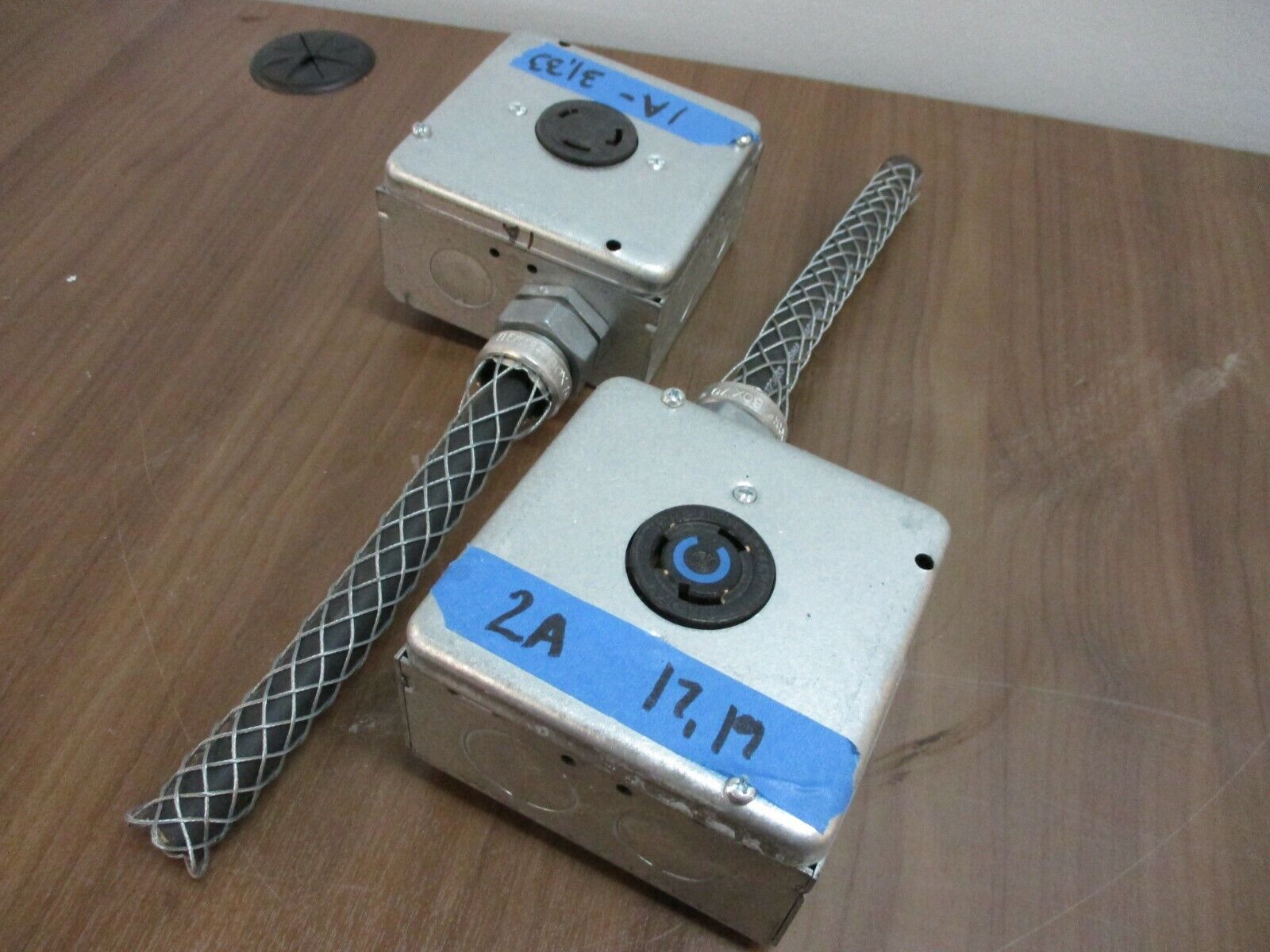 Misc. Brand, receptacle w/ outlet box, part #:nema L6-30, 30A, 250V, used