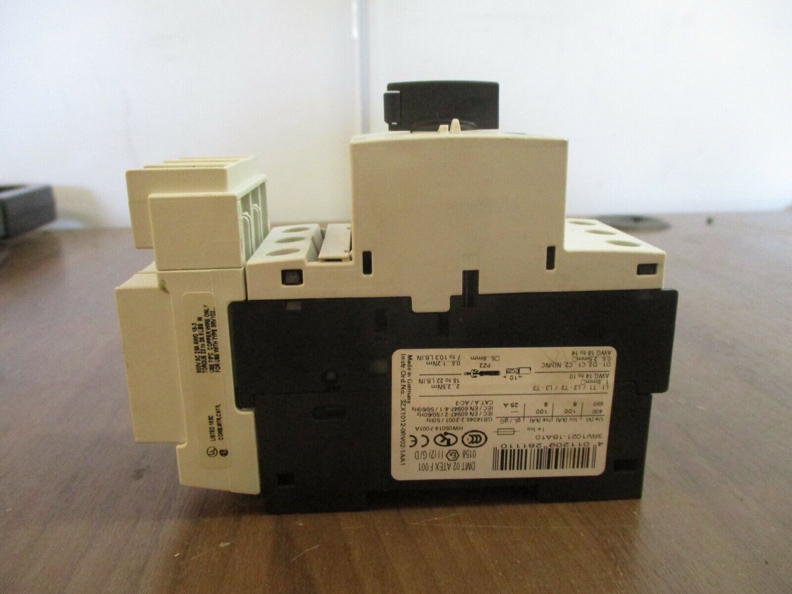 Siemens Sirius Motor Protector 3RV1021-1BA10 Trip: 1.4-2.0A Used