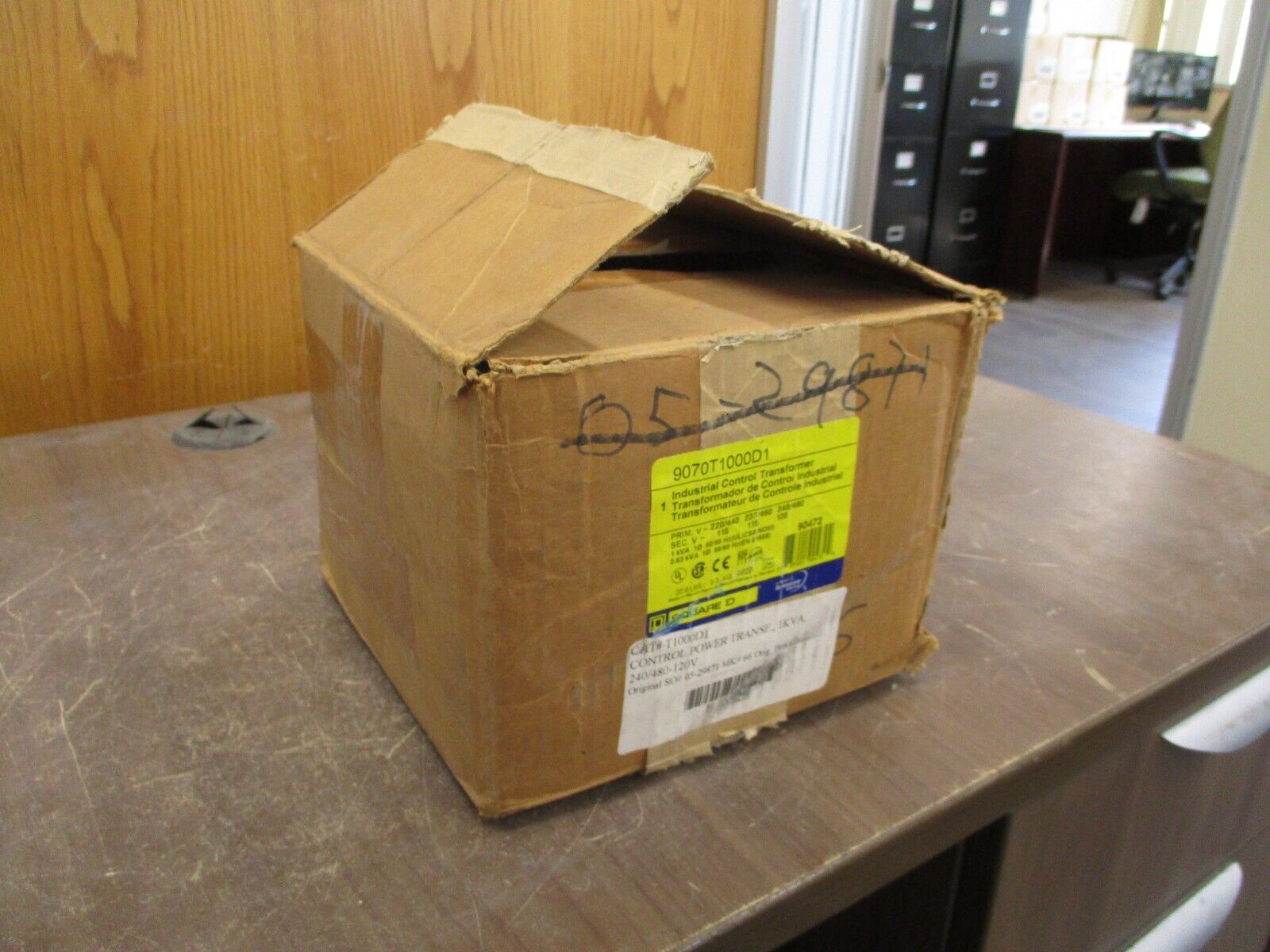 Square D Control Transformer 9070T1000D1 1KVA Pri: 240/480V Sec: 120V 1Ph