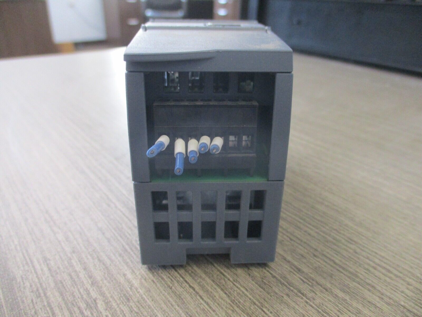 Siemens Simatic S7-1200 Digital Input Module 6ES7 221-1BF32-0XB0 8x24VDC Used.