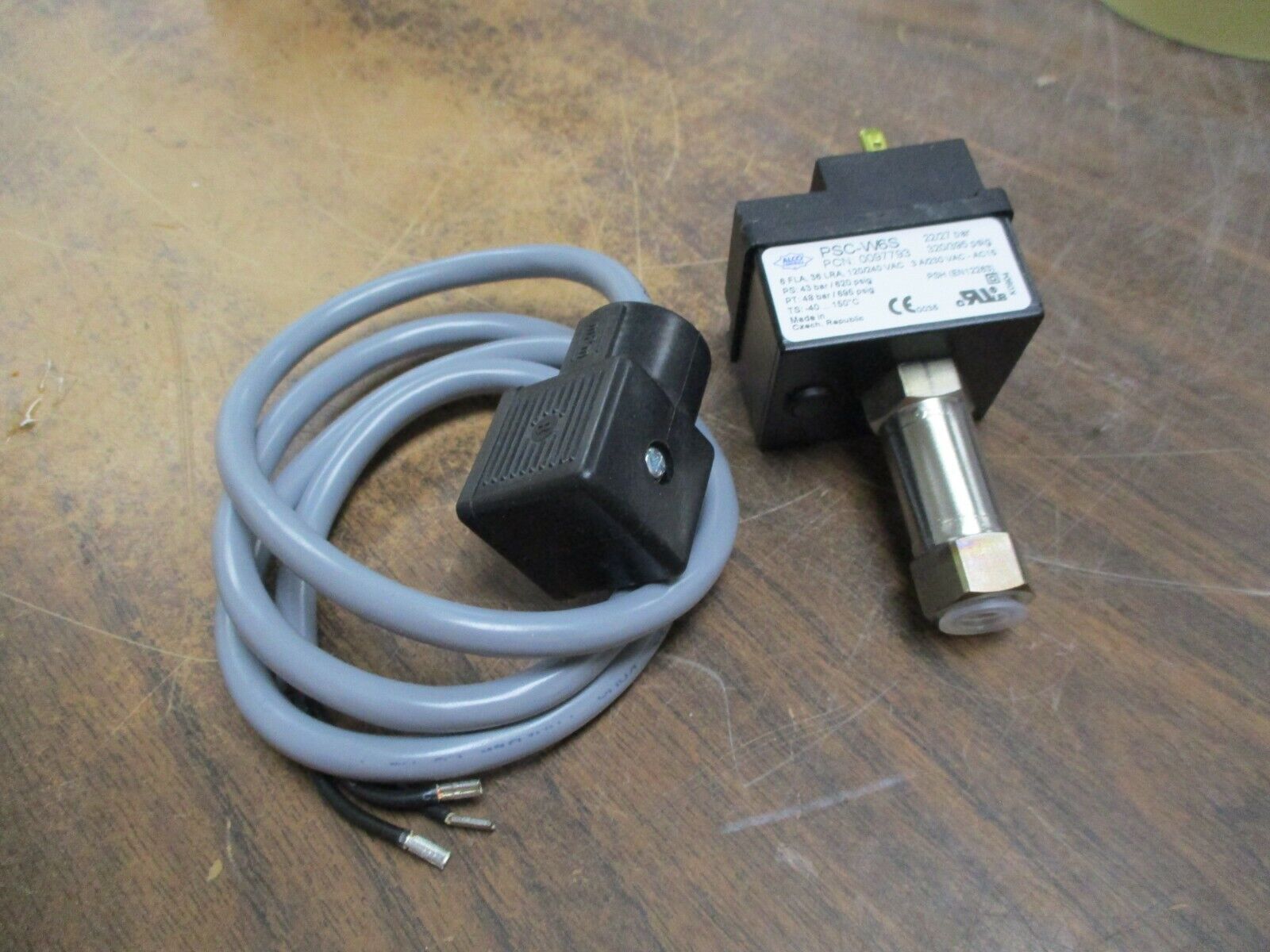 Emerson Pressure Limiter PSC-W6S Setting: 22/27 Bar 7/16" UNF Female New Surplus