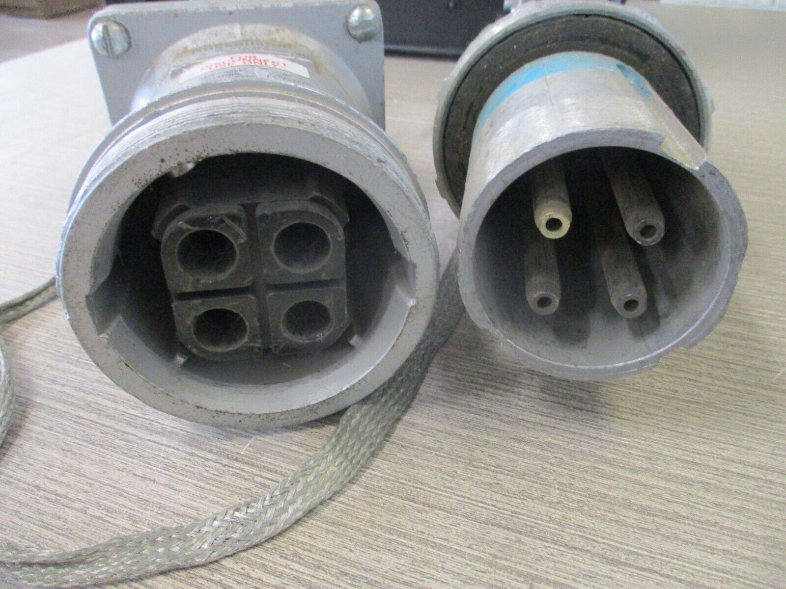 Russell Stoll Plug & Connector set JPS-1534LK/JCS-1534LK 150A 600V 400HZ Used.