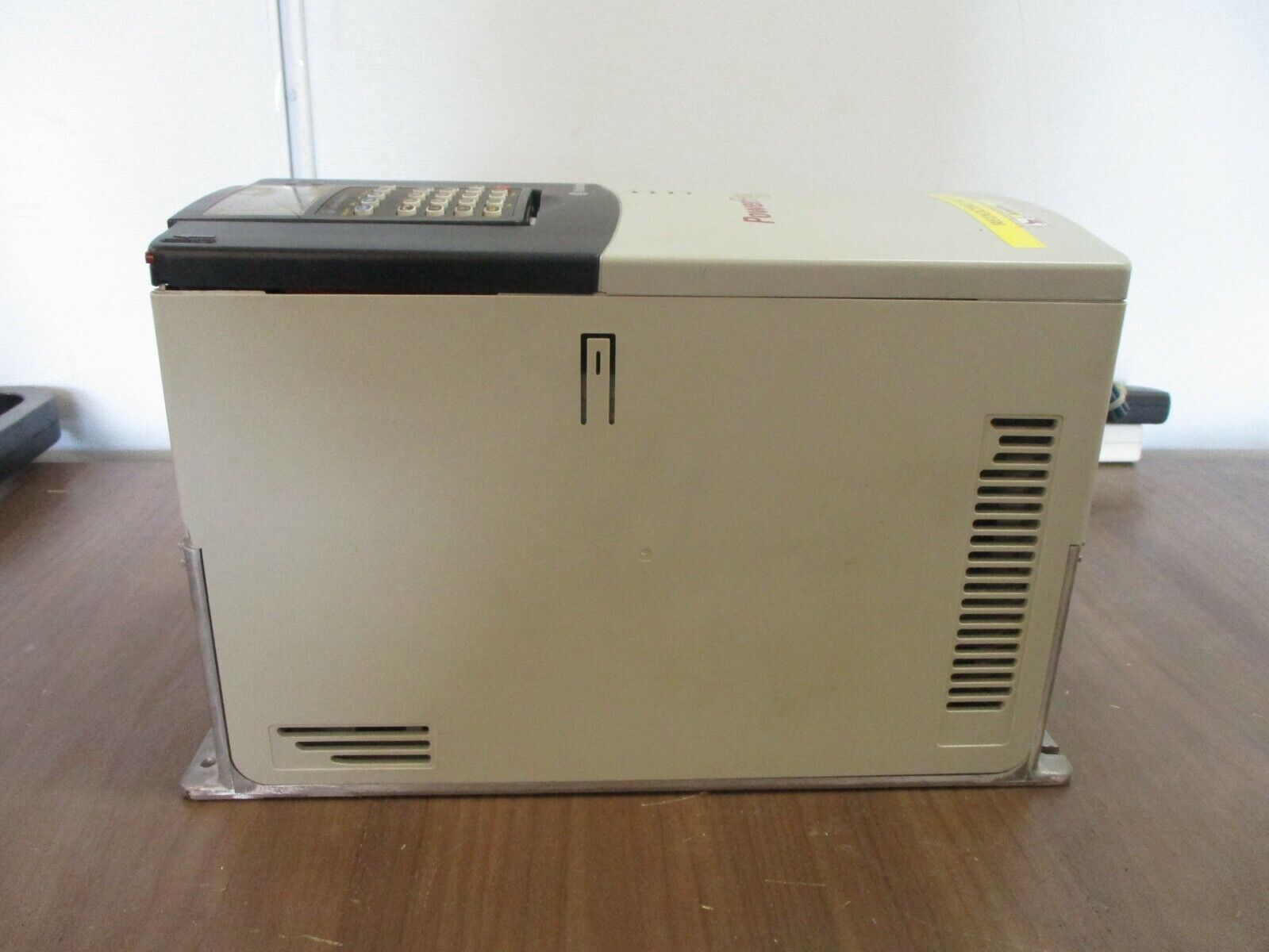 Allen-Bradley PowerFlex 700 AC Drive 20BD014A3AYNANC0 Series B 10HP 3Ph, Used