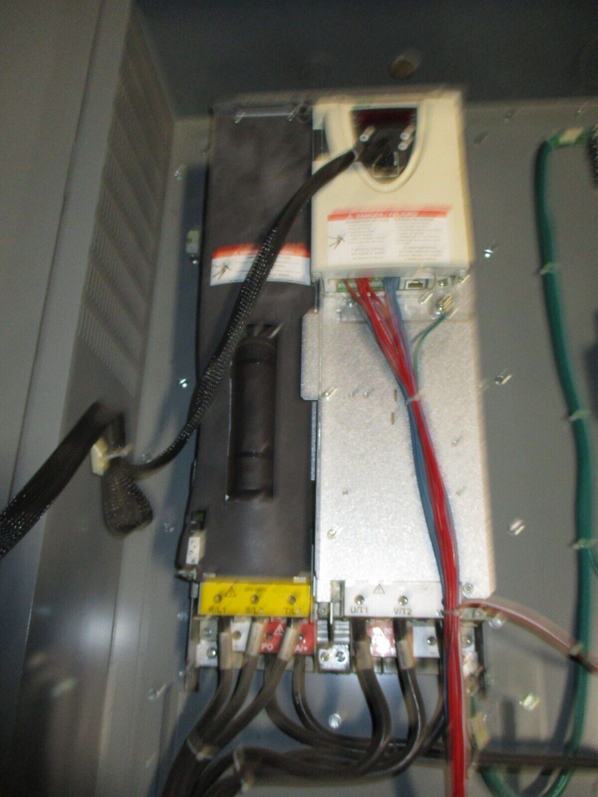 Square D E-Flex Altivar AC Drive w/ Bypass 8839 EFDQG4VY Ser. B 60HP 3Ph Used