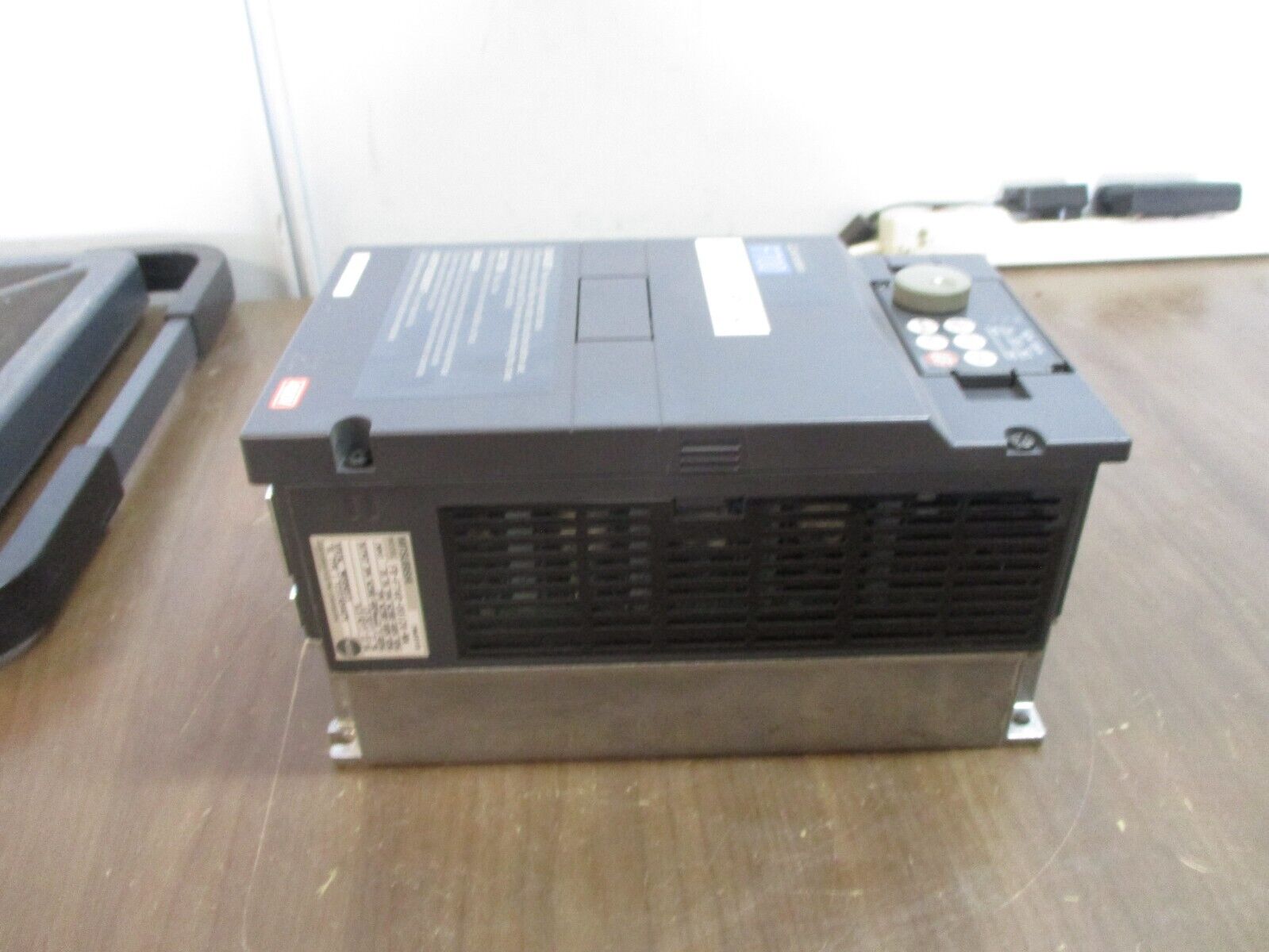 Mitsubishi AC Drive FR-F740-00126-NA 7.5HP 3Ph w/ Keypad Used