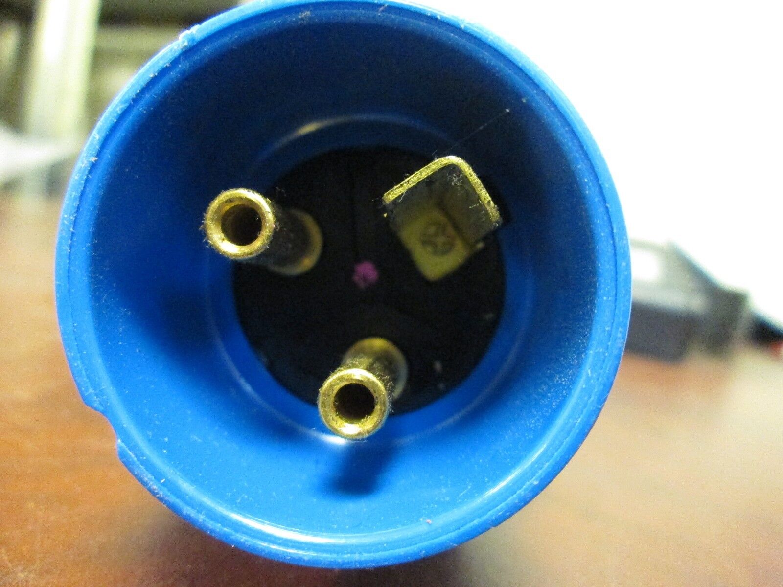 Russellstoll Plug 3720DPU2/F35412 15A 250V 3W *Lot of 2* Used