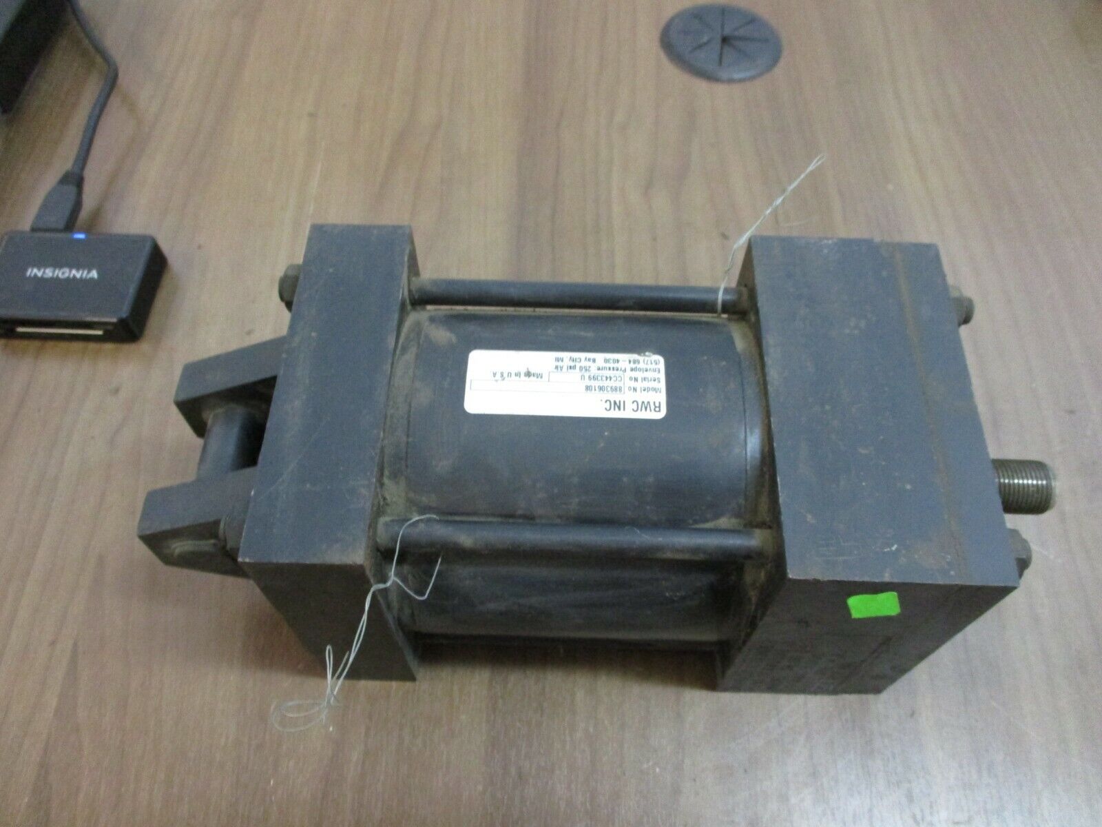 RWC Air Cylinder 889306108 250 PSI Used