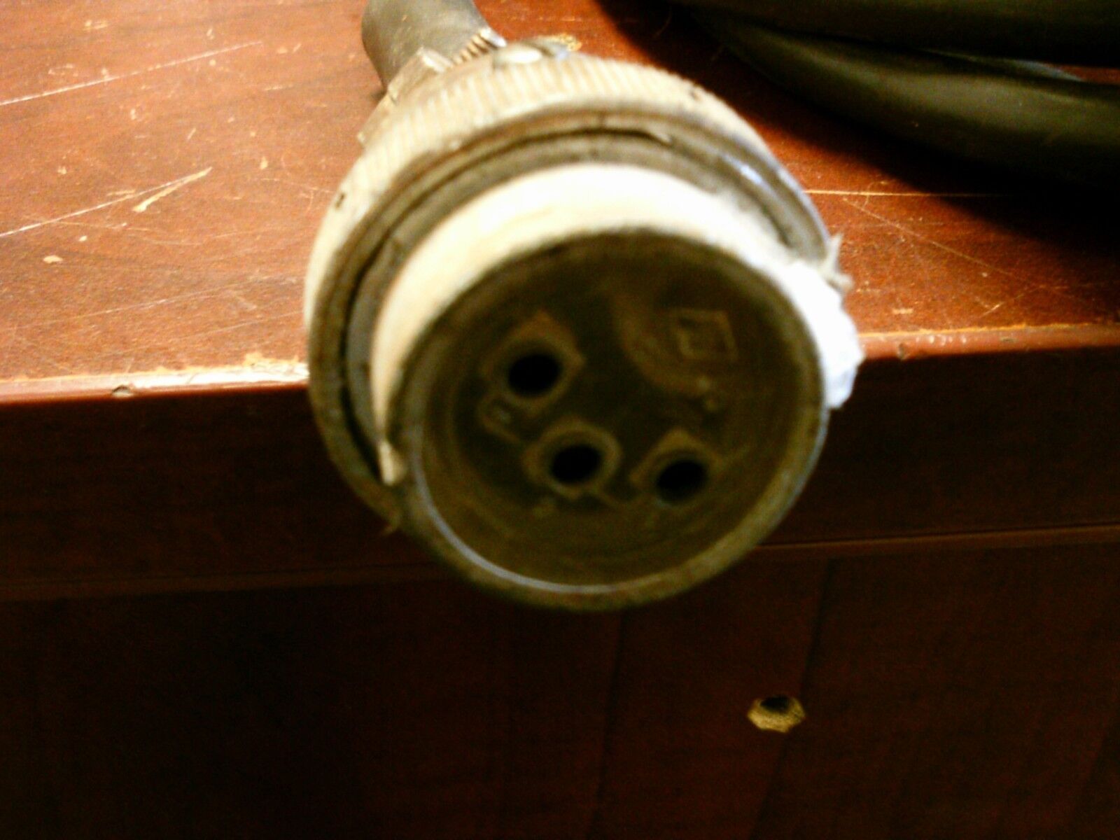 GE High Voltage Tester Clamp 50-233390AGAA2 8.7kV (5.0kV Line to Ground) Used