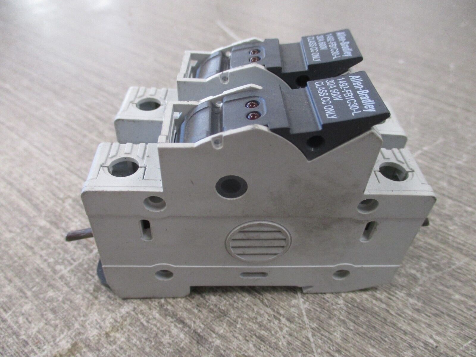 Allen-Bradley Fuse Holder 1492-FB1C30-L 30A 600V 1P *Lot of 2* Used