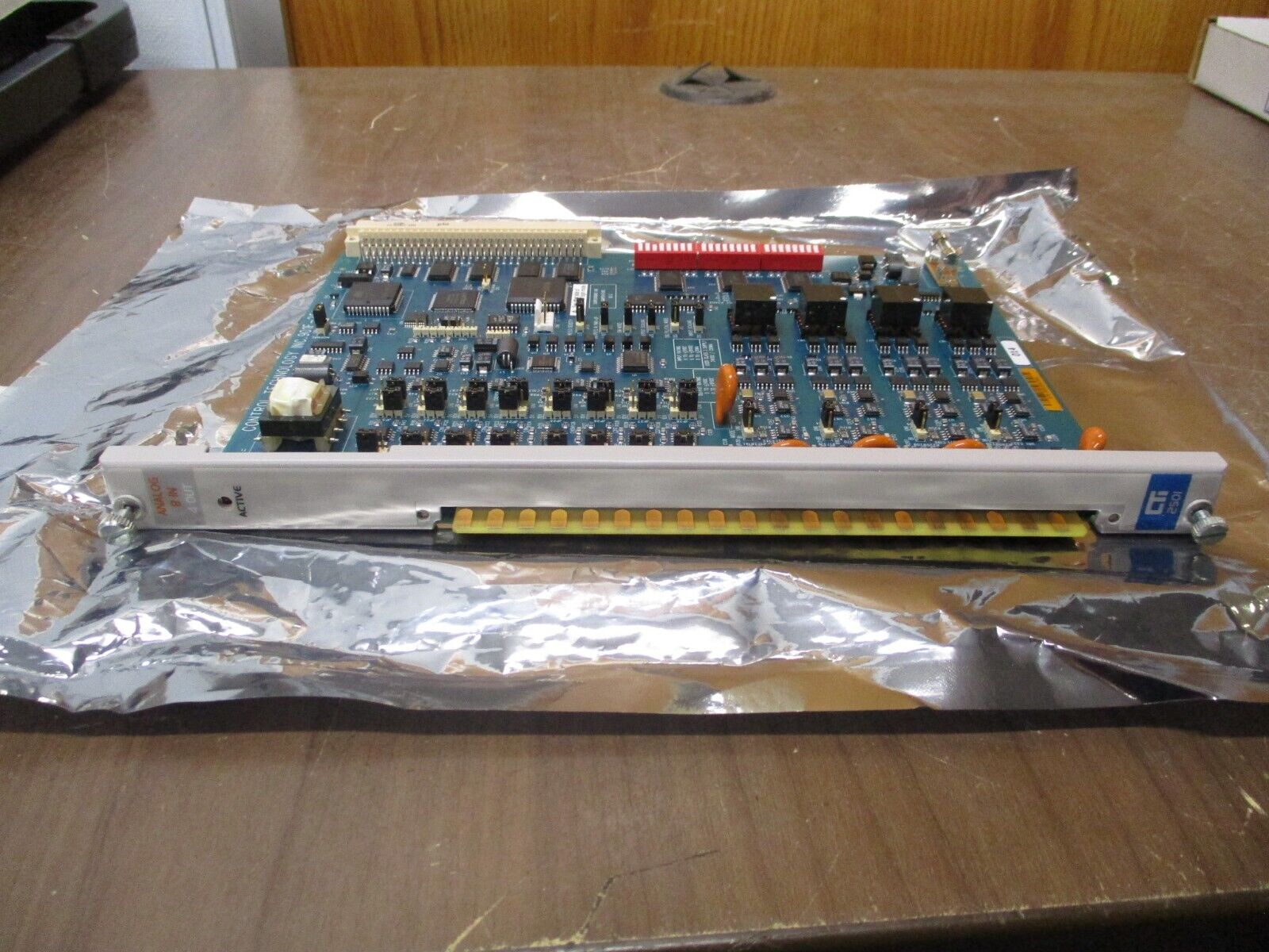 Control Technology Analog I/O Module 2501 Rev. 014 8 In / 4 Out New Surplus