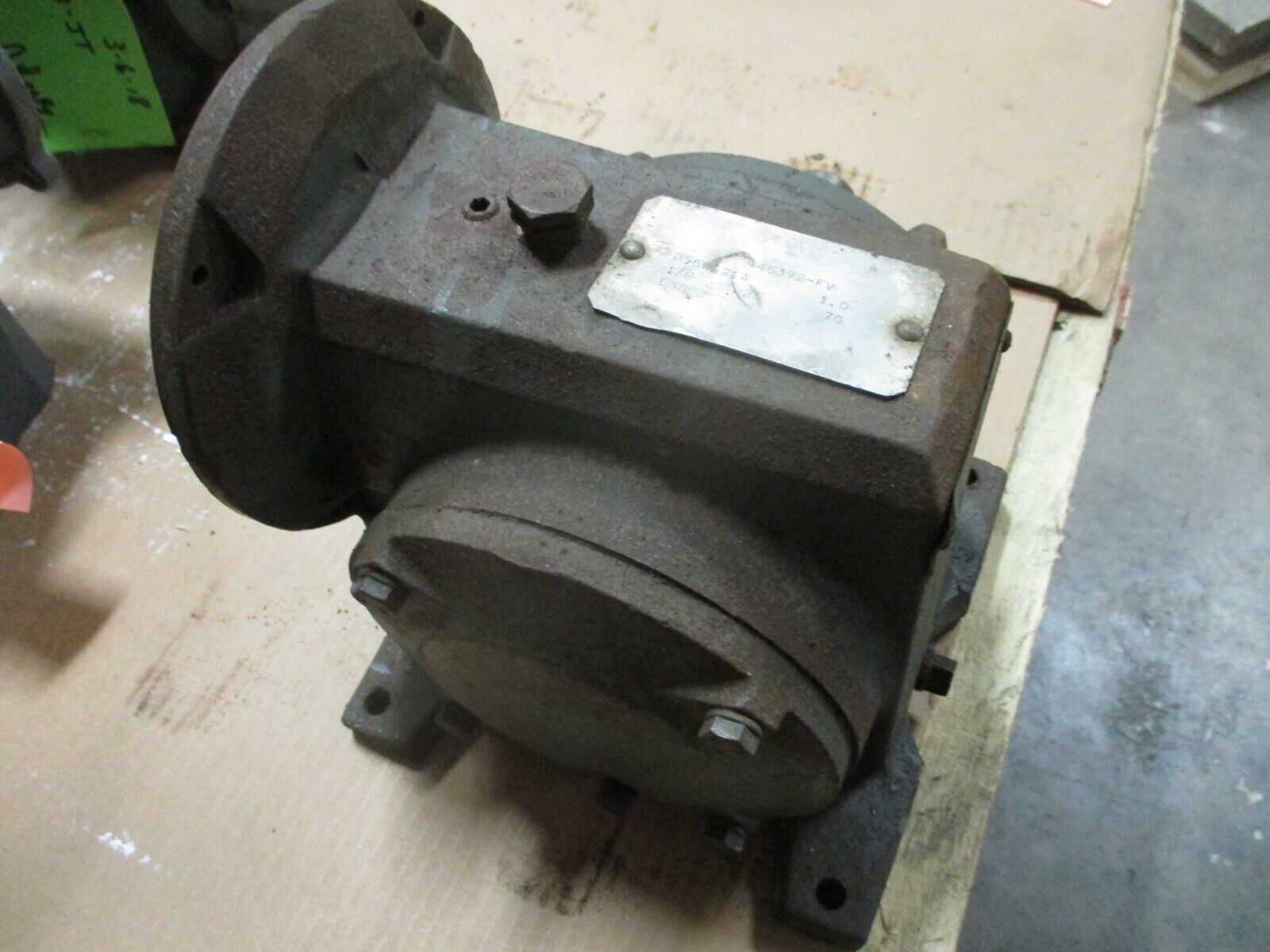 Reliance Gear Reducer P56WG21A Ratio: 70 1/2HP In 25RPM Out Used