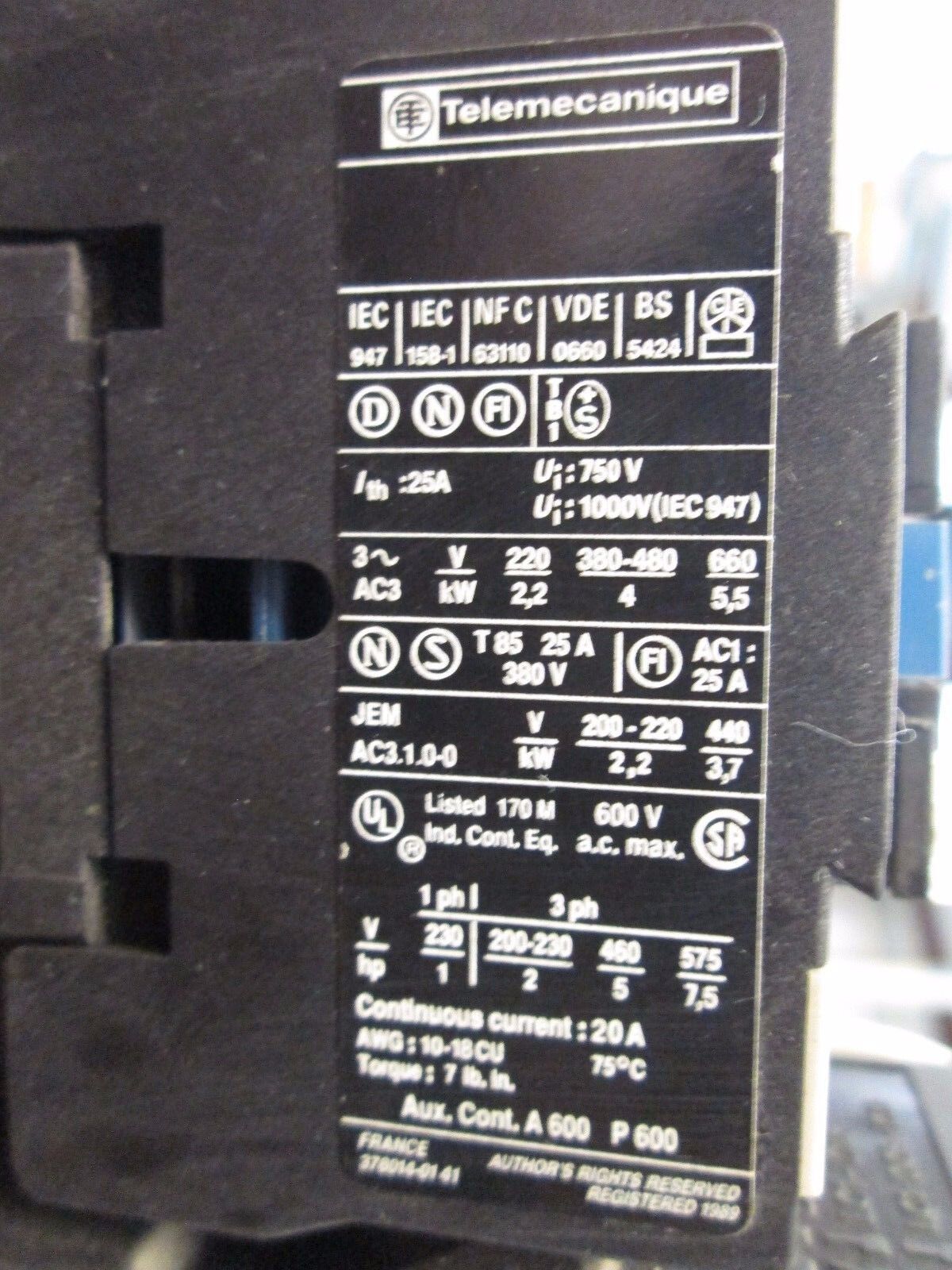 Telemecanique Contactor LC1 D09 01 w/ LR2 D13 Overload Relay 20A 600V 120V Coil