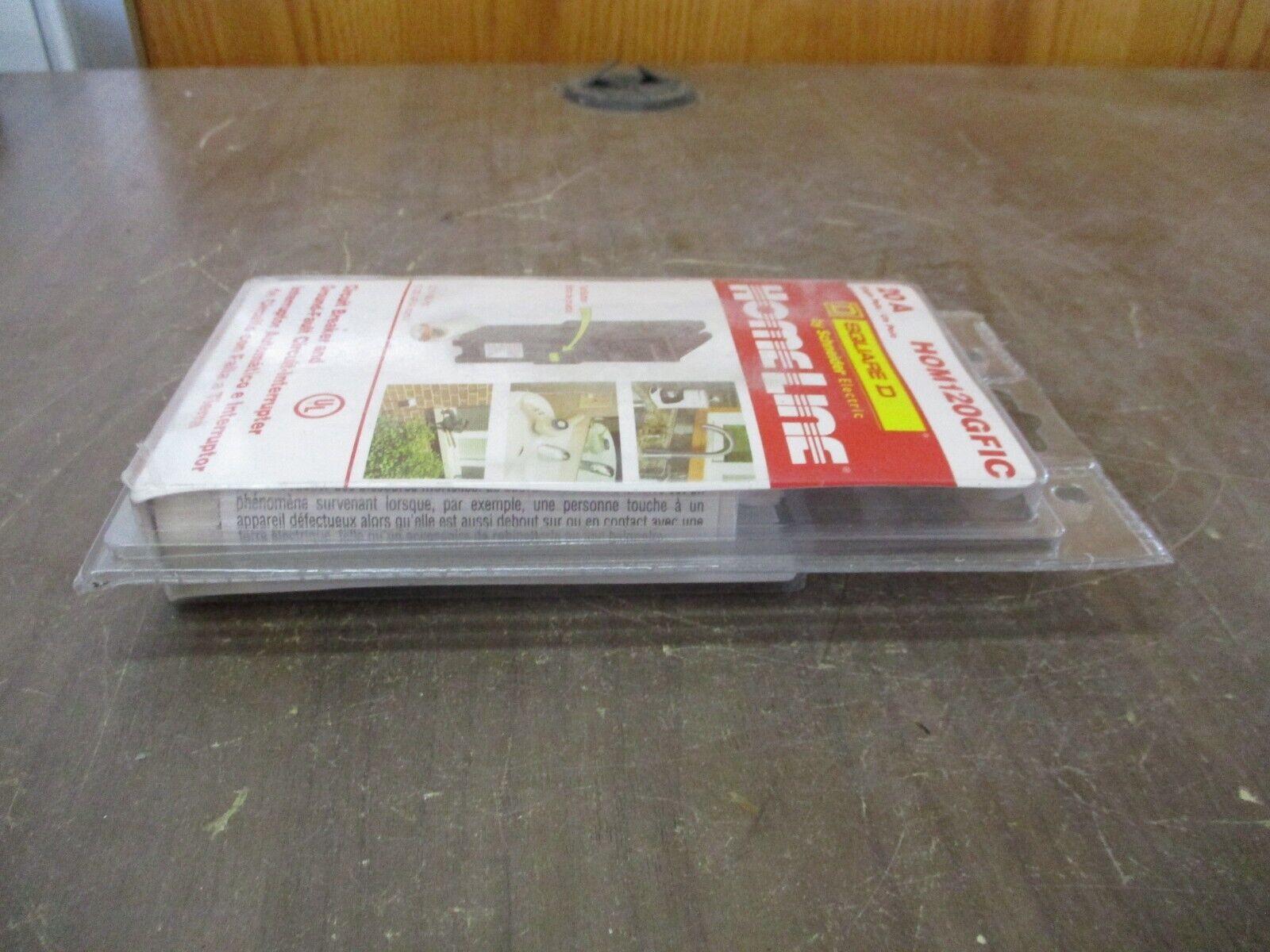 Square D HomeLine Circuit Breaker HOM120GFIC 20A 120V 1P New Surplus