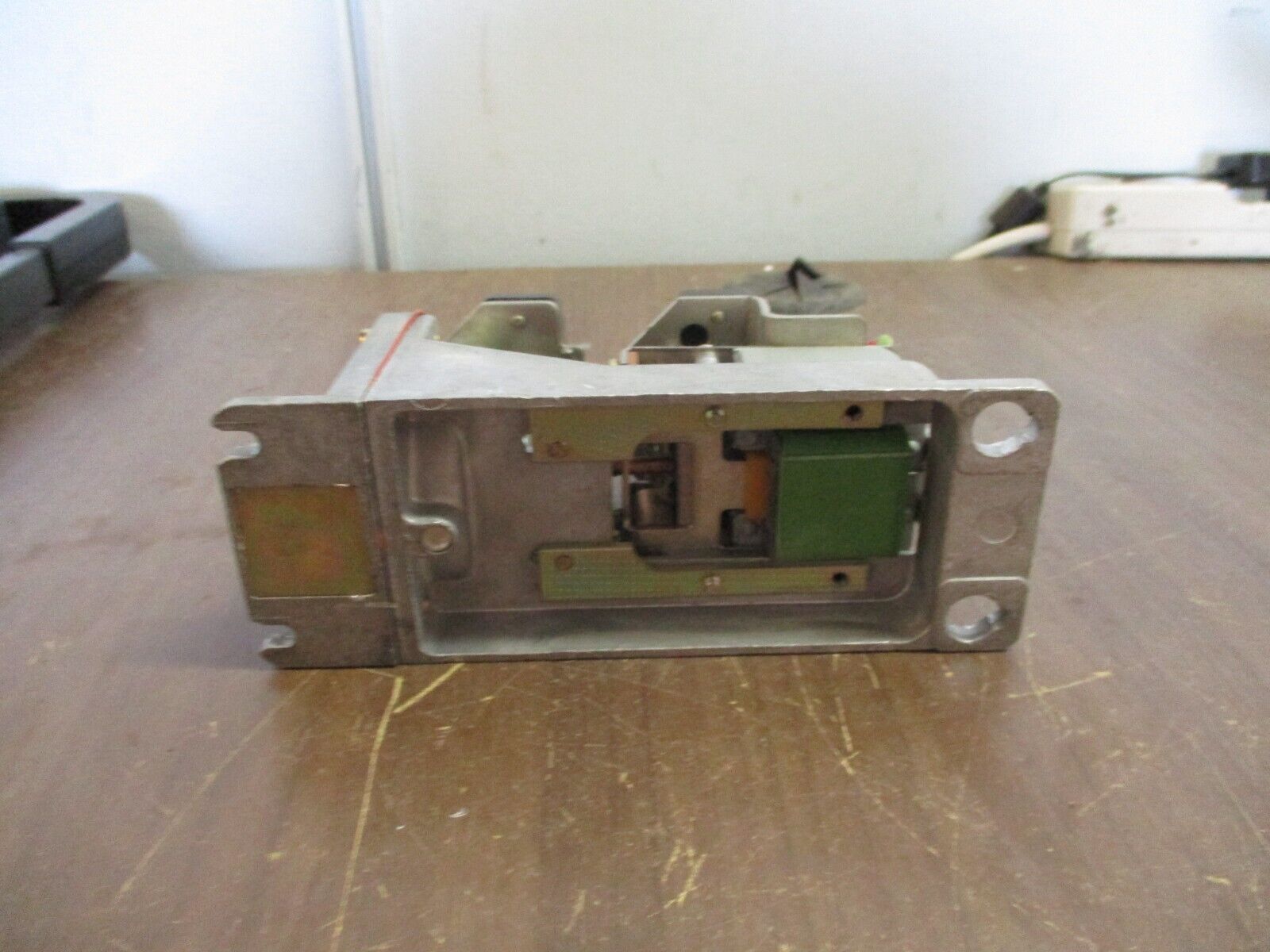 GE Pneumatic Time-Delay Relay CR2820B111AA2 Ser. A 115V Coil 600V New Surplus