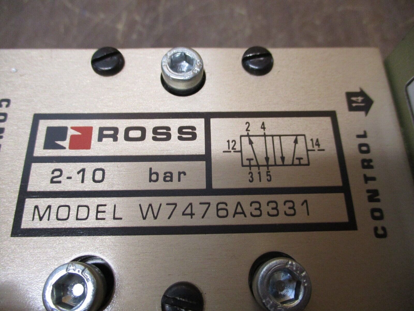 Ross Solenoid Valve W7476A3331 110-120V New Surplus