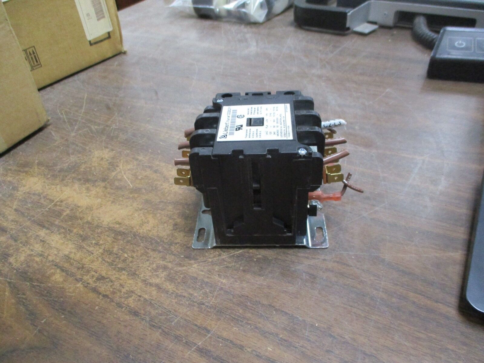 Liebert Contactor 123282P1 24V Coil 50A 600V Used