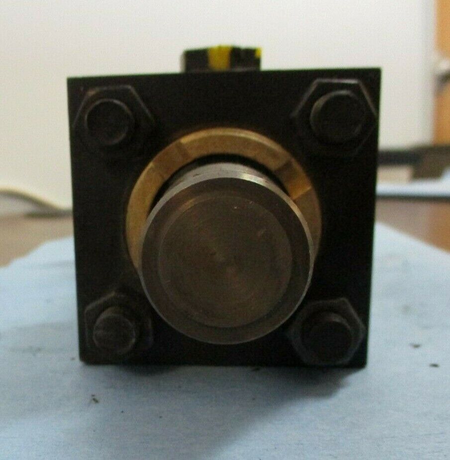 RWC Hydraulic Cylinder 105740013 3000 PSI Used