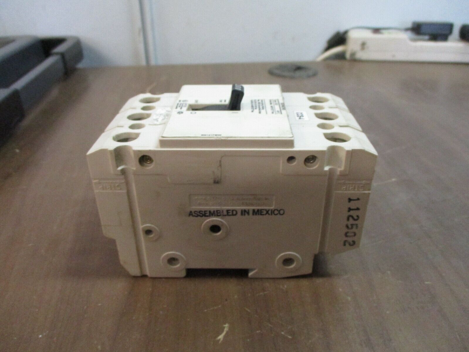 Siemens Circuit Breaker CQD3100 100A 480Y/277V 3P *Broken DIN Rail Mount* Used