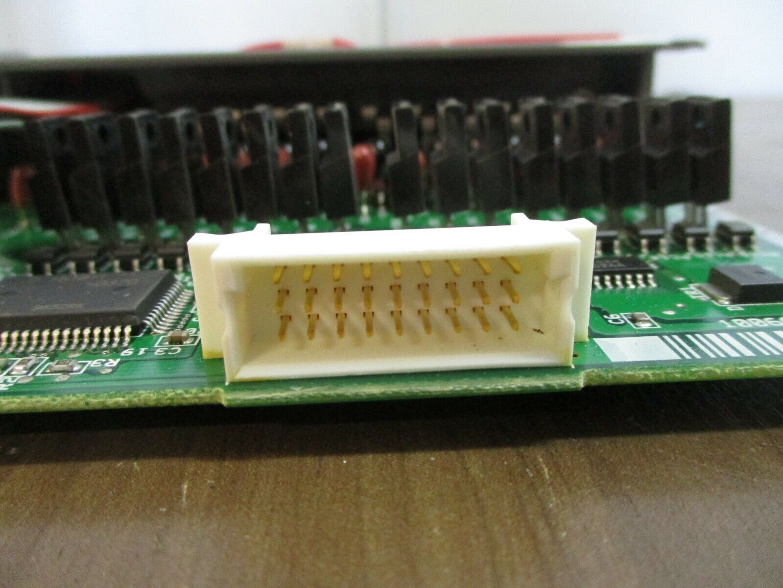 Allen-Bradley SLC 500 Output Module 1746-OA16 Ser. D 85-265VAC 50/60Hz Used