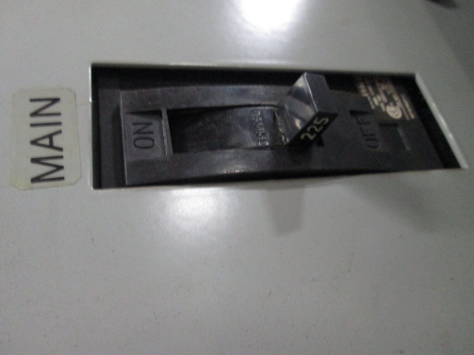 GE Main Circuit Breaker Panel AQF3422ATX AXS5B4 225A 208Y/120V 225A Main Breaker