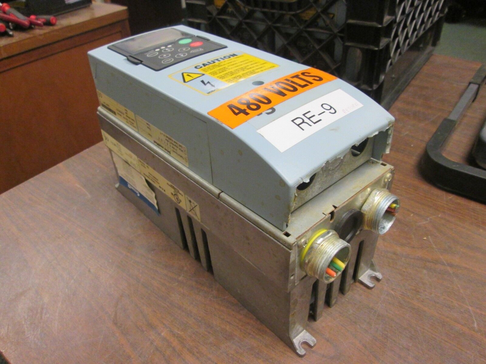 Johnson Controls VS Series AC Drive VS005410A-L0000 5HP 3Ph Used