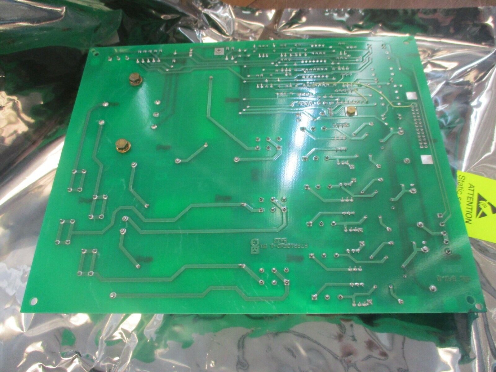 MGE BAIZ.US Control Board 6739902 Rev. B2 New Surplus