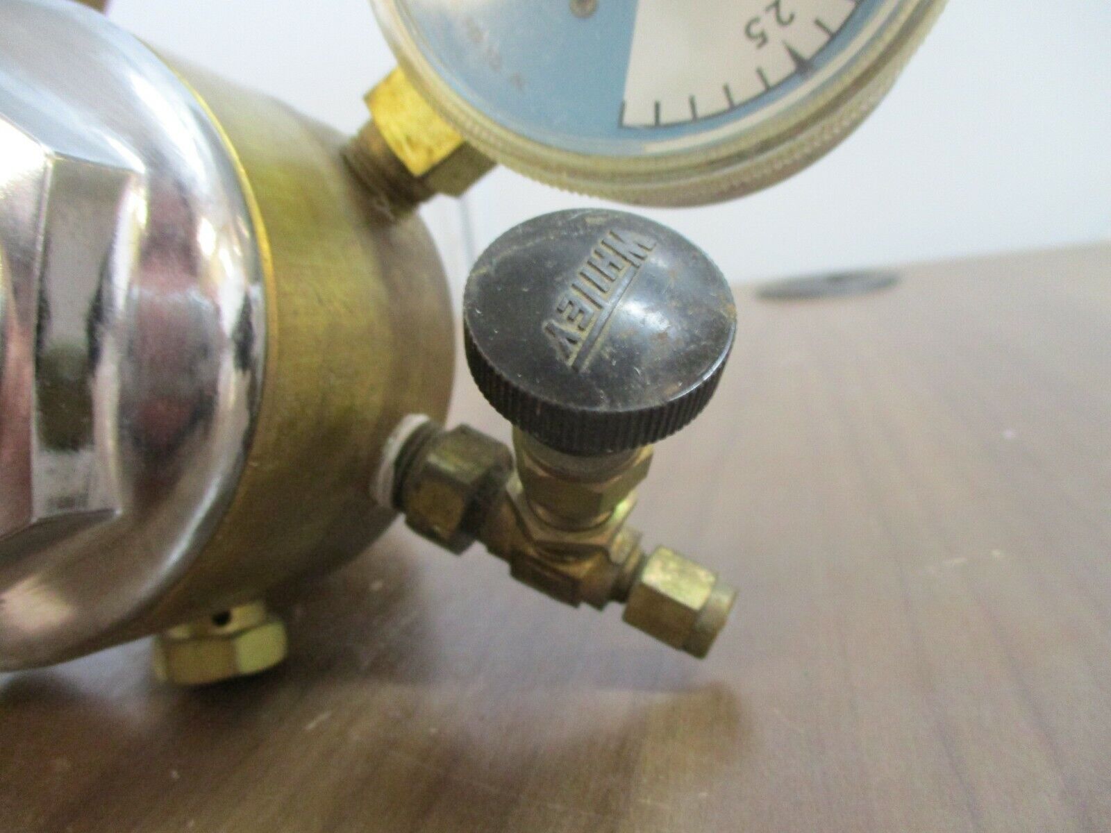 Union Carbide Type R-2051 Purox Regulator CGA-350 Used