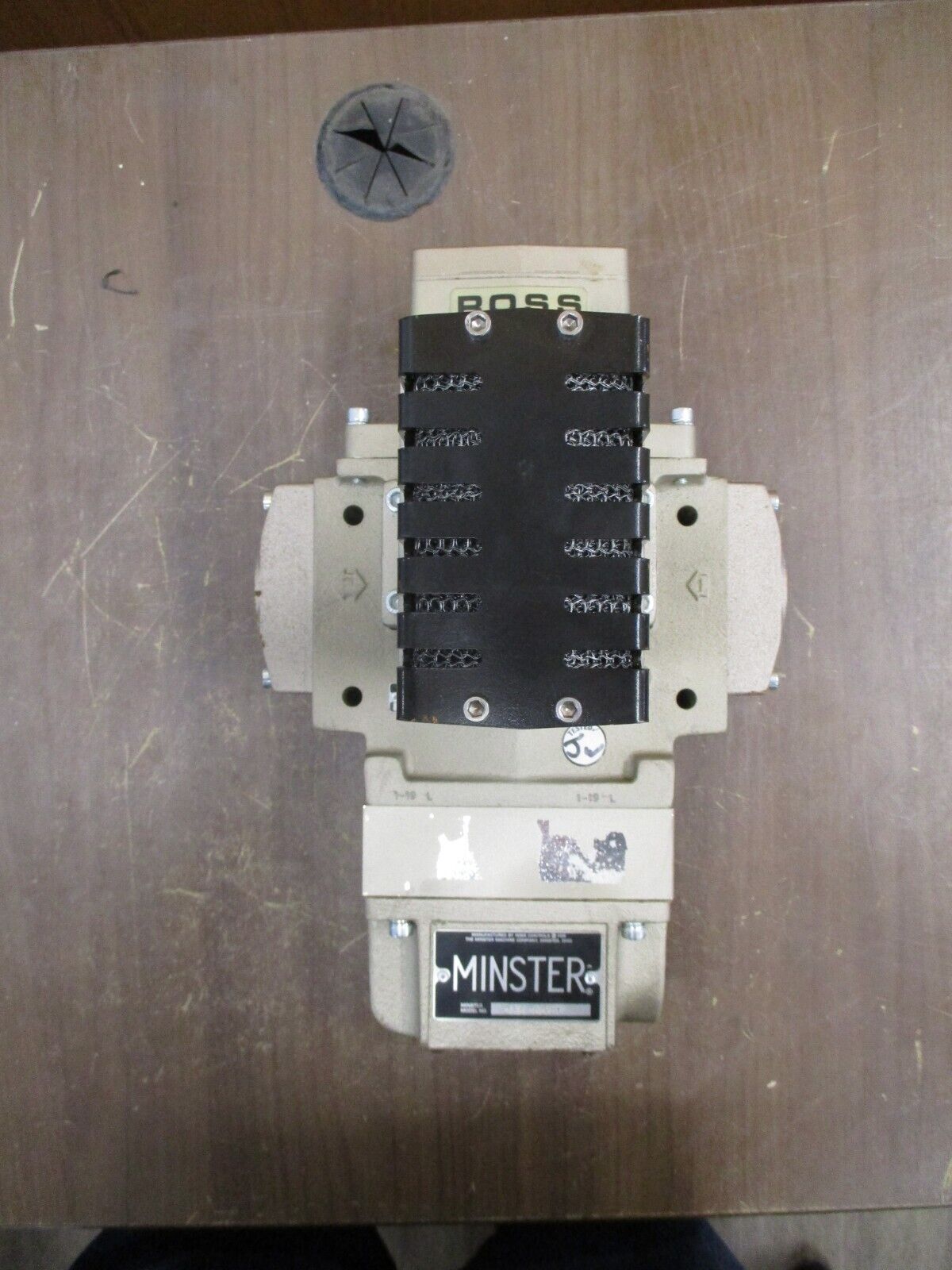 Ross Solenoid Valve 3573A5949 Minster Coil: 250-0241 Used