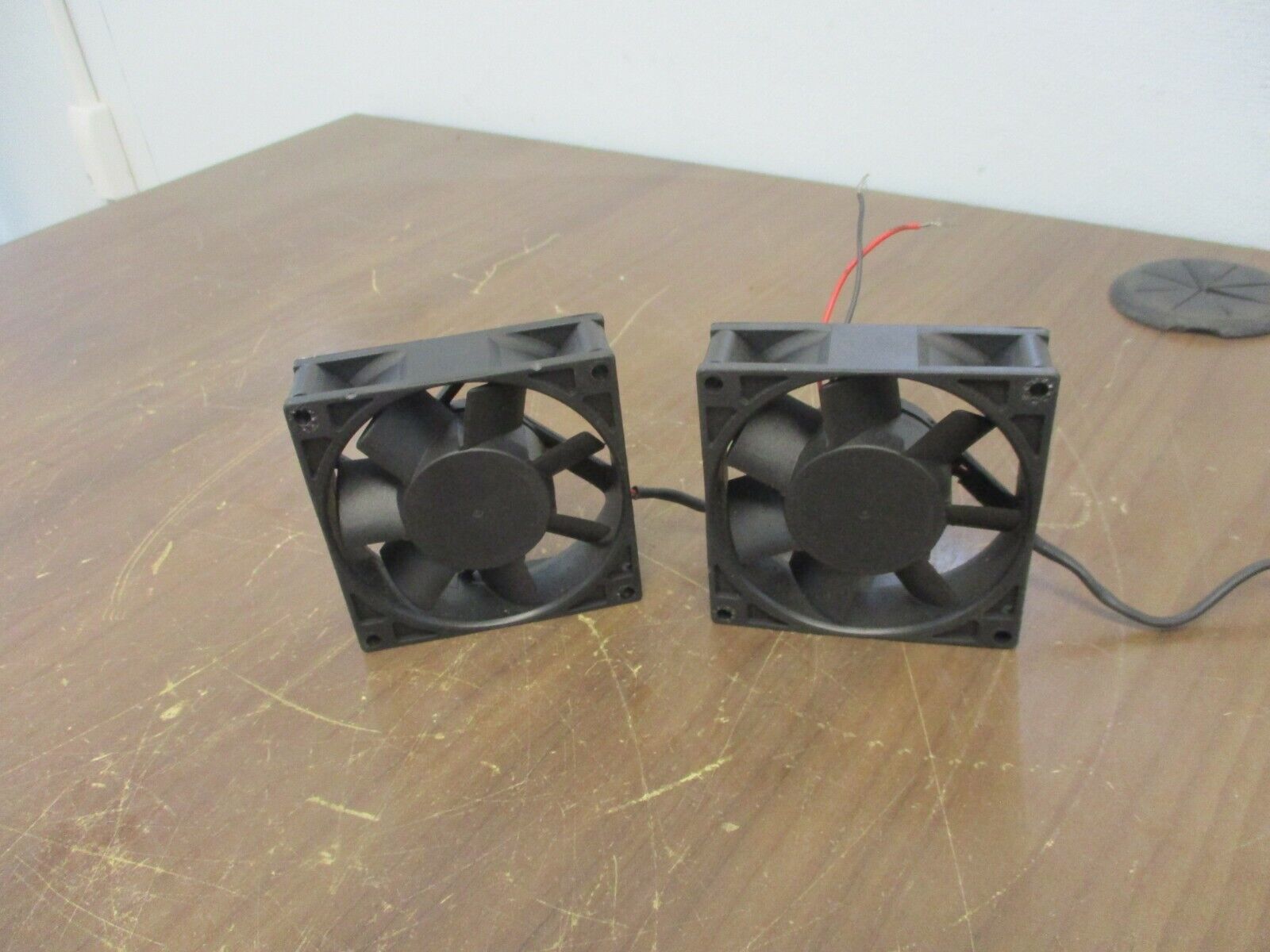 Innovative Brushless Fan Motor BP802524H-C 24VDC 0.13A **Lot of 2** Used