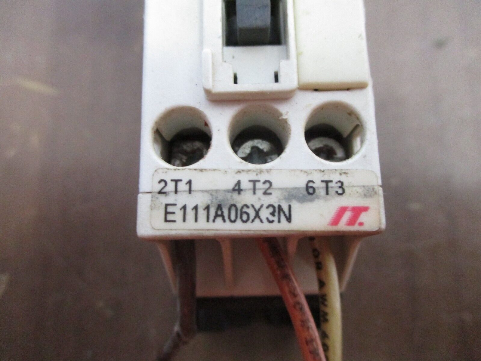 Eaton / Siemens Starter E111A06X3N / 3RV1021-0JA10 24VDC Coil Trip: 0.7-1A Used