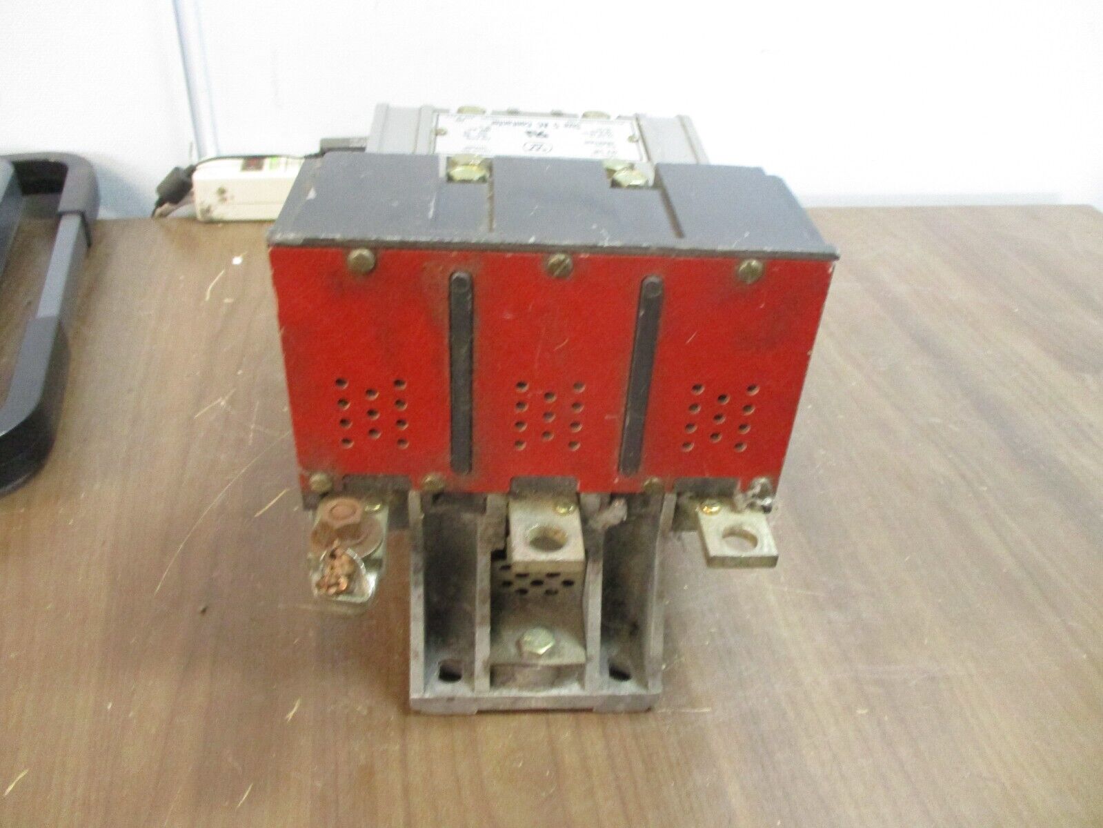 Westinghouse GCA 530 Size 5 Contactor 2045A40G01 300A 600V 60Hz Used