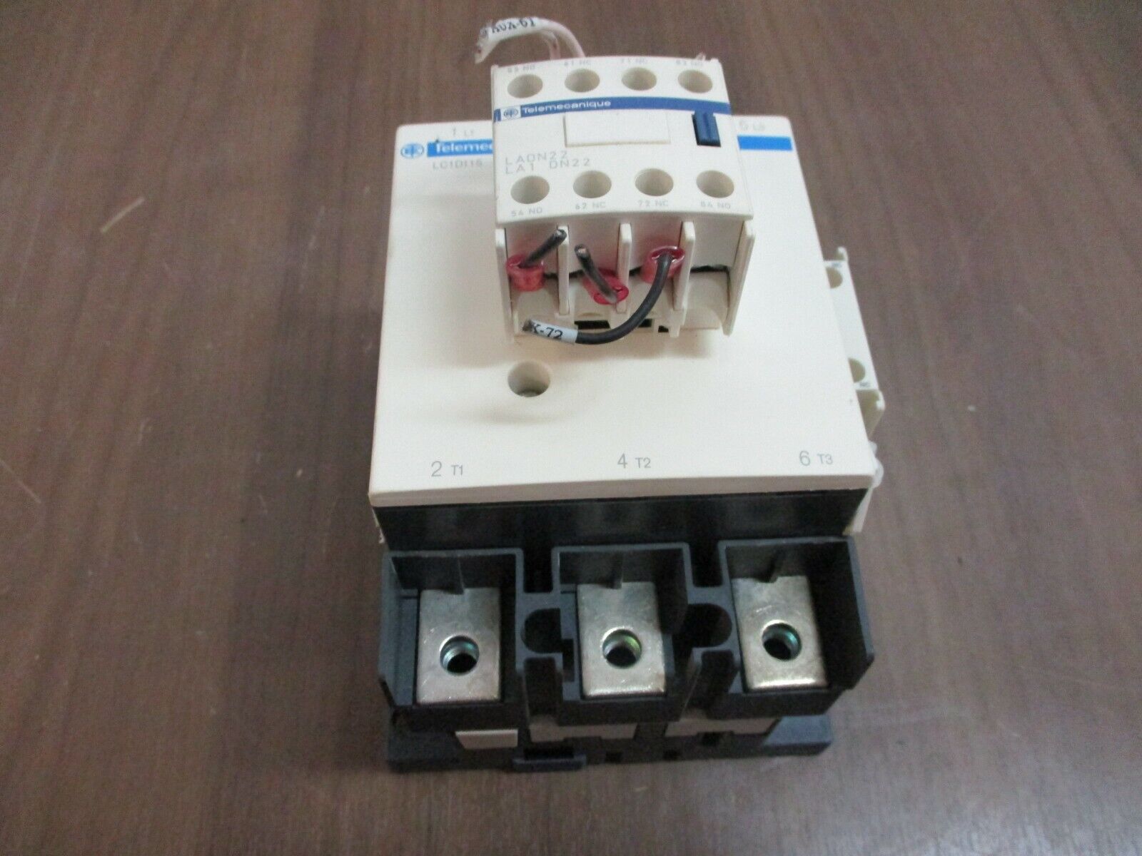 Telemecanique Contactor LC1D1156 24V Coil 160A 600V w/Aux Contact Block Used