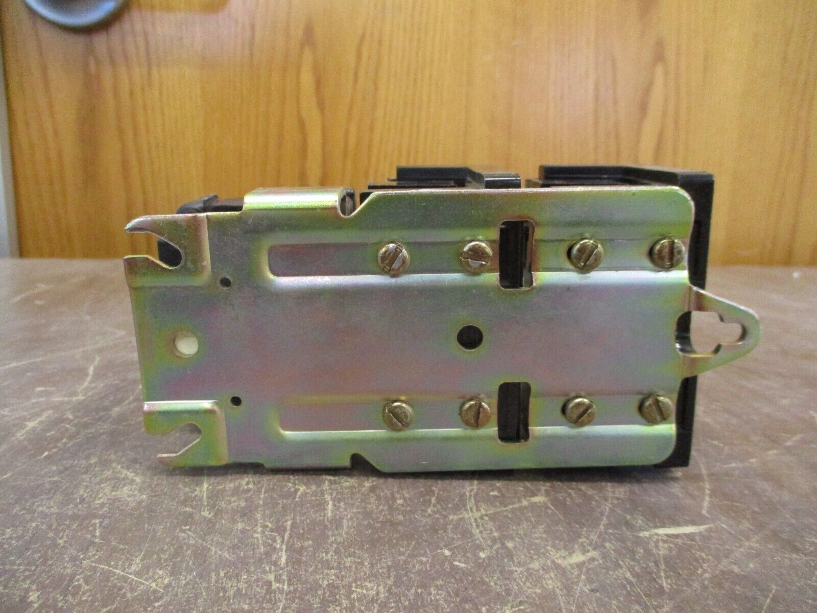 GE Lighting Contactor CR260L20JA 20A 120V Coil Used