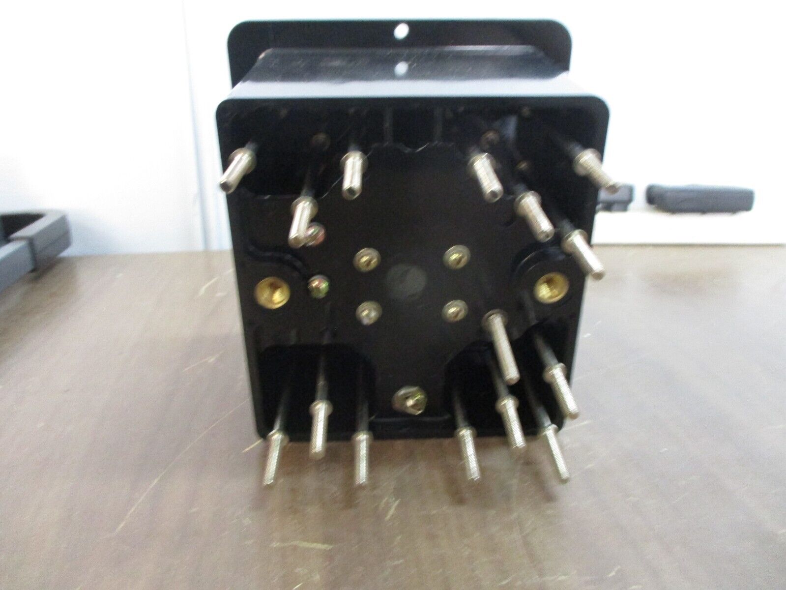 GE Multilin Auxiliary Relay 12HFA54E187F New Surplus