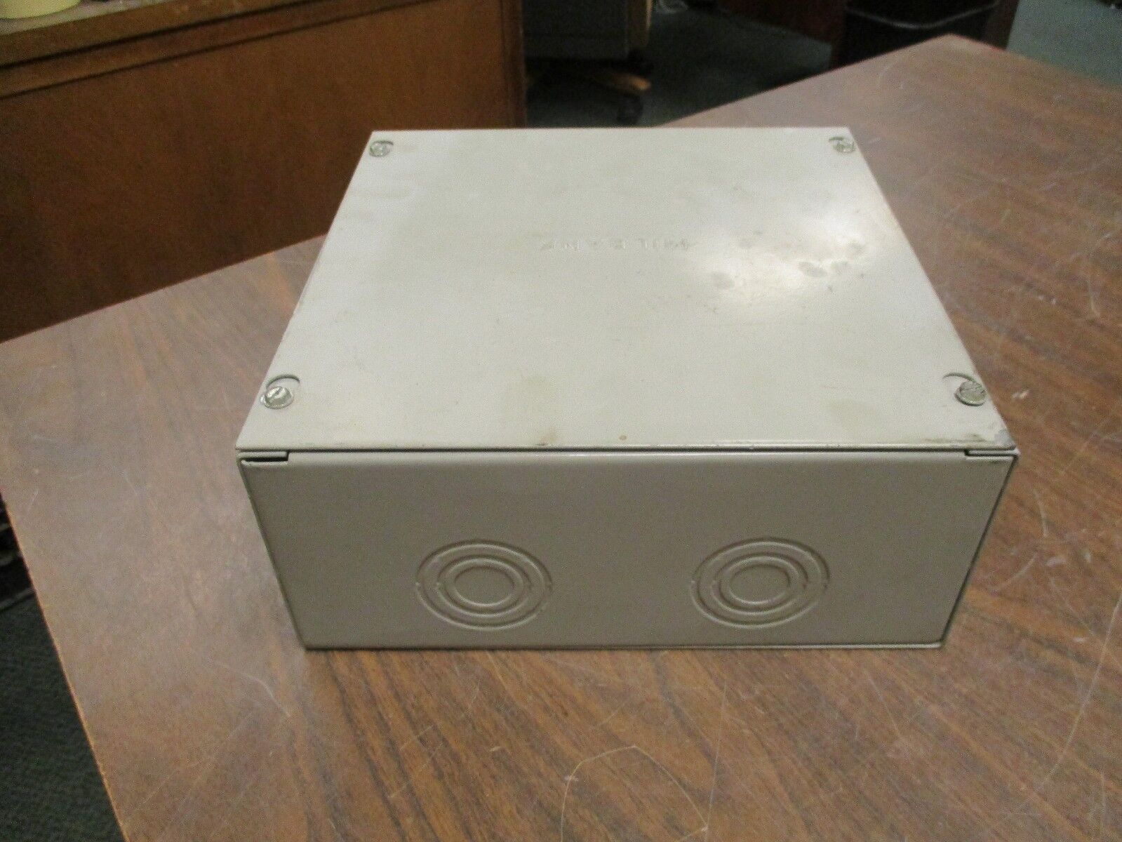 Milbank Enclosure 10104SC1 Size: 10x10x4" *No Box* New Surplus