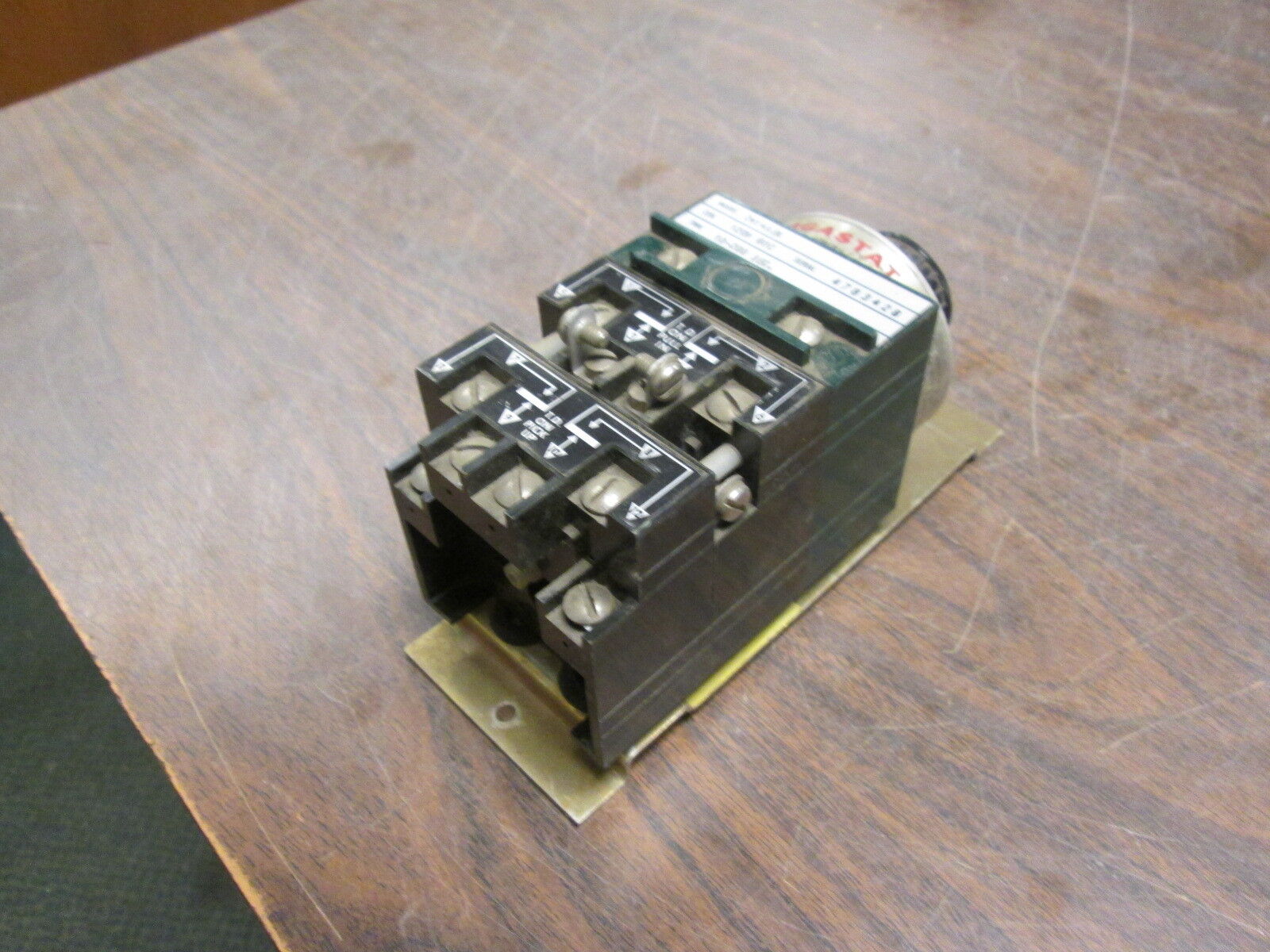 Agastat Time Delay Relay 2414AEK 120V Coil Range: 10-200sec w/ Base Used