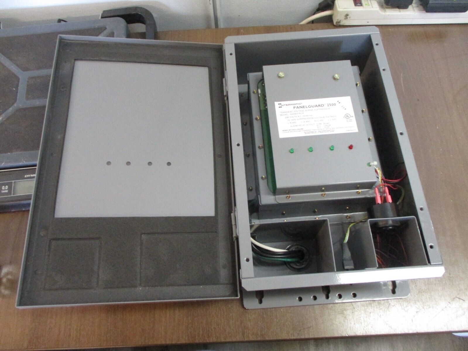 Intermatic PanelGuard 2500 Series Surge Protection Device IG2083YECA 208VAC Used