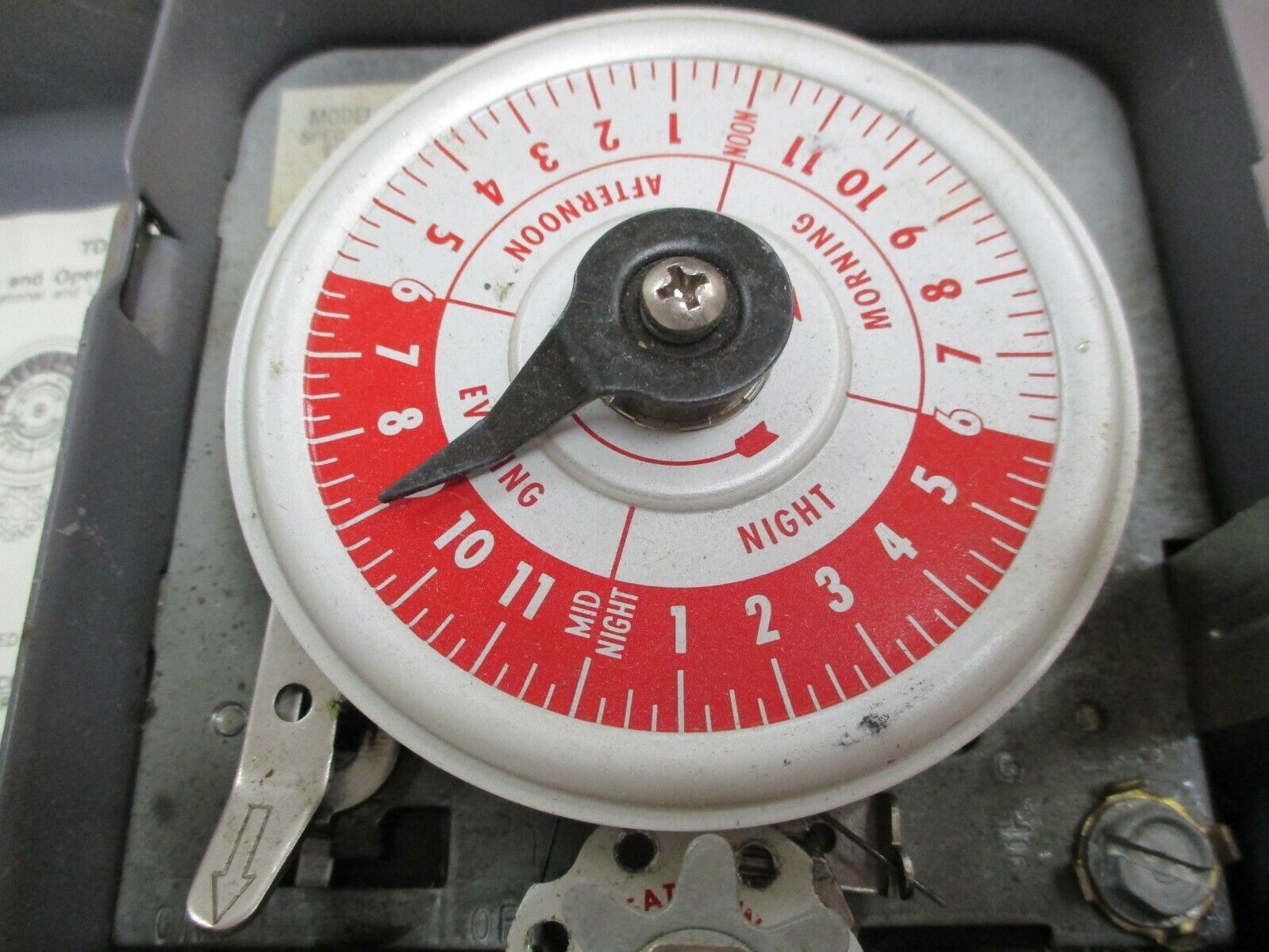 Paragon Model 4005-00S Timer TD-1749-00 120V 60Hz Used