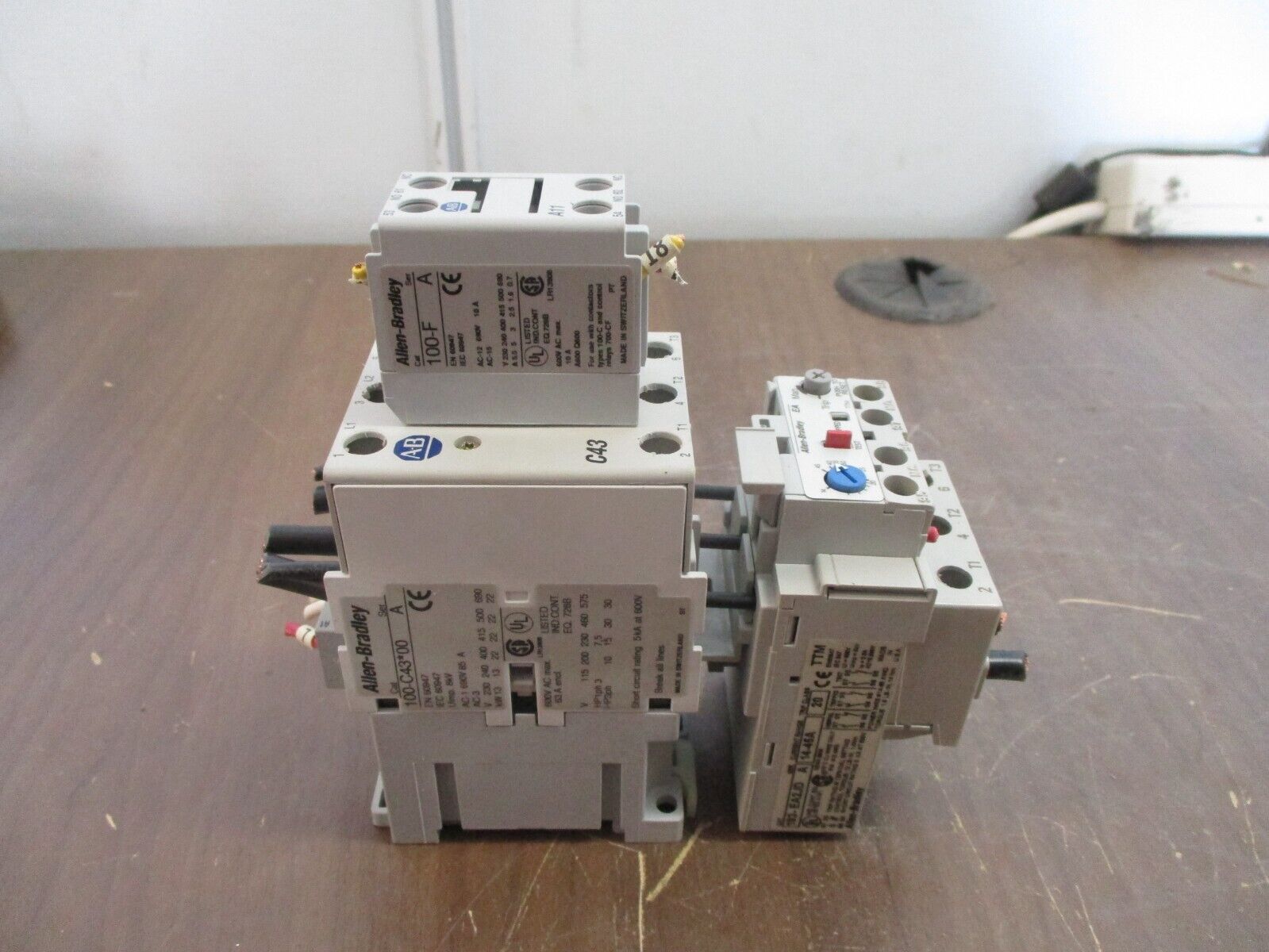 Allen-Bradley Starter 100-C43*00/193-EA2JD 120V Coil Trip: 14-45A Used